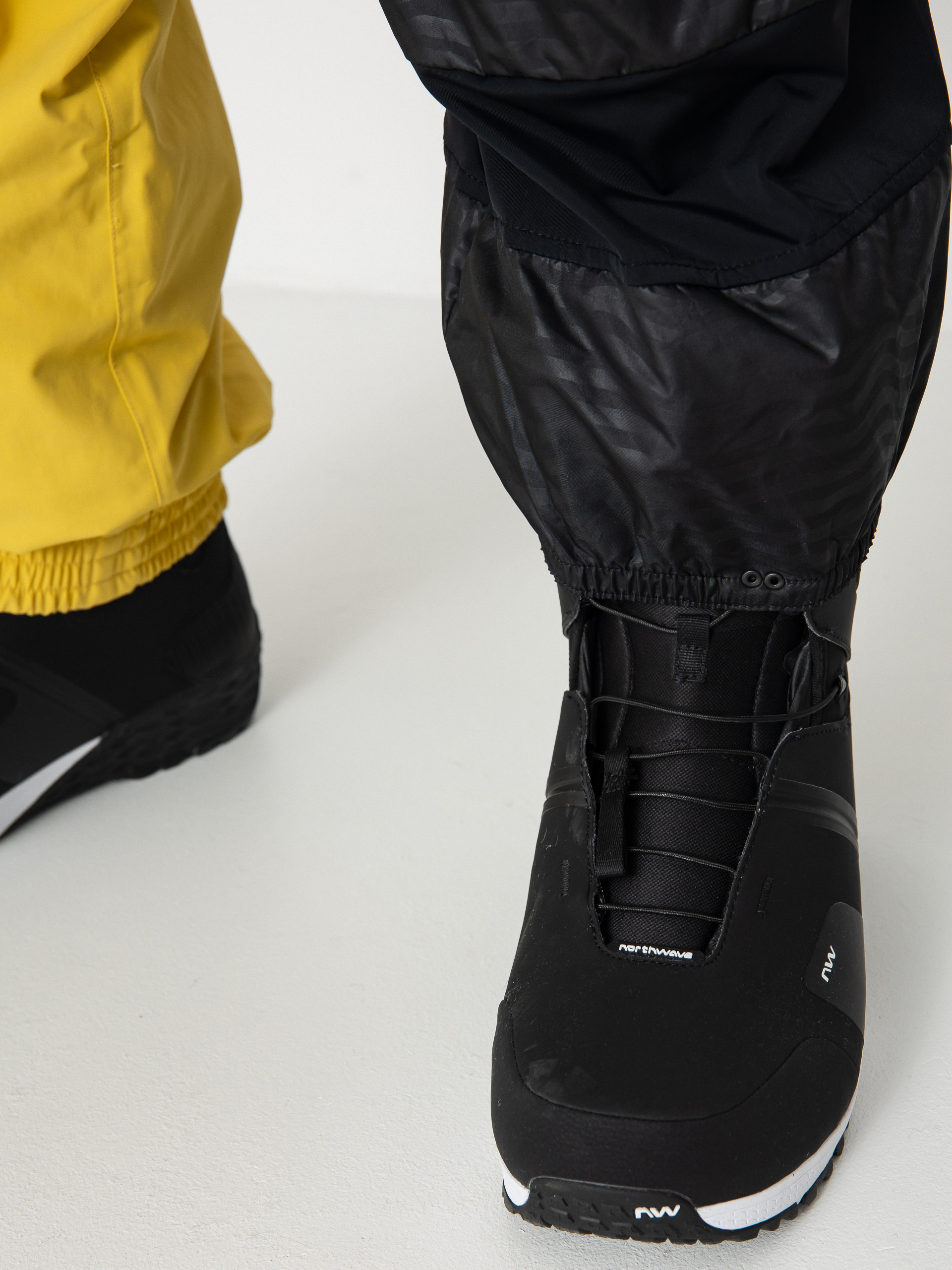 Herren Volcom Snowboard Hose Longo Gore Tex (dark yellow)