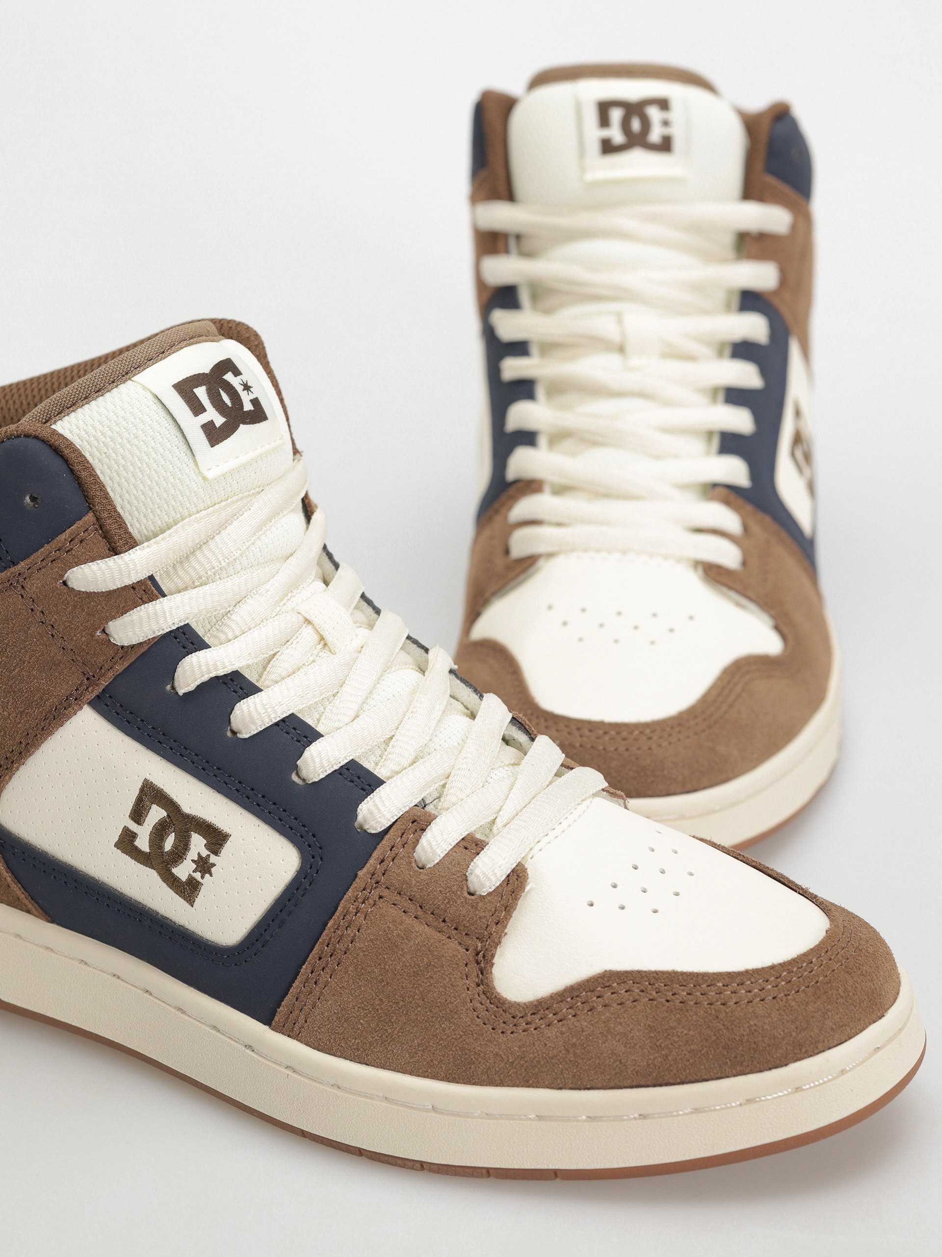 DC Manteca 4 Hi Shoes (tan/brown)