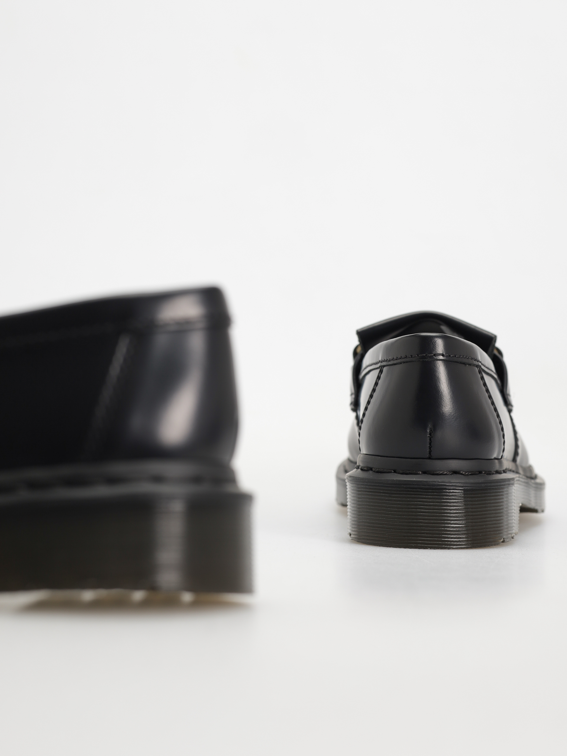 Dr. Martens Adrian Snaffle Wmn Schuhe (black polished smooth)