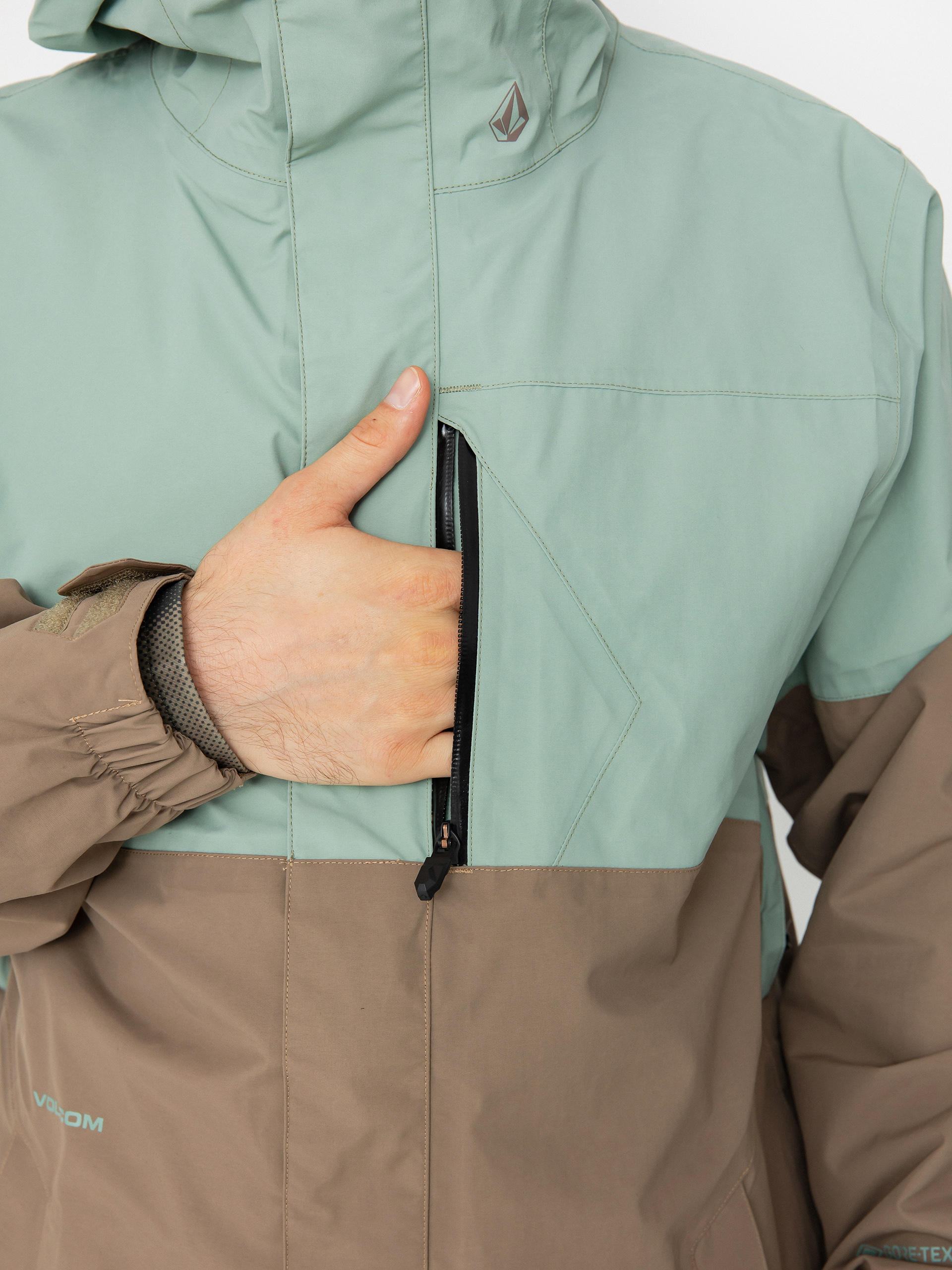 Mens Volcom Snowboard jacket L Gore Tex (agave)