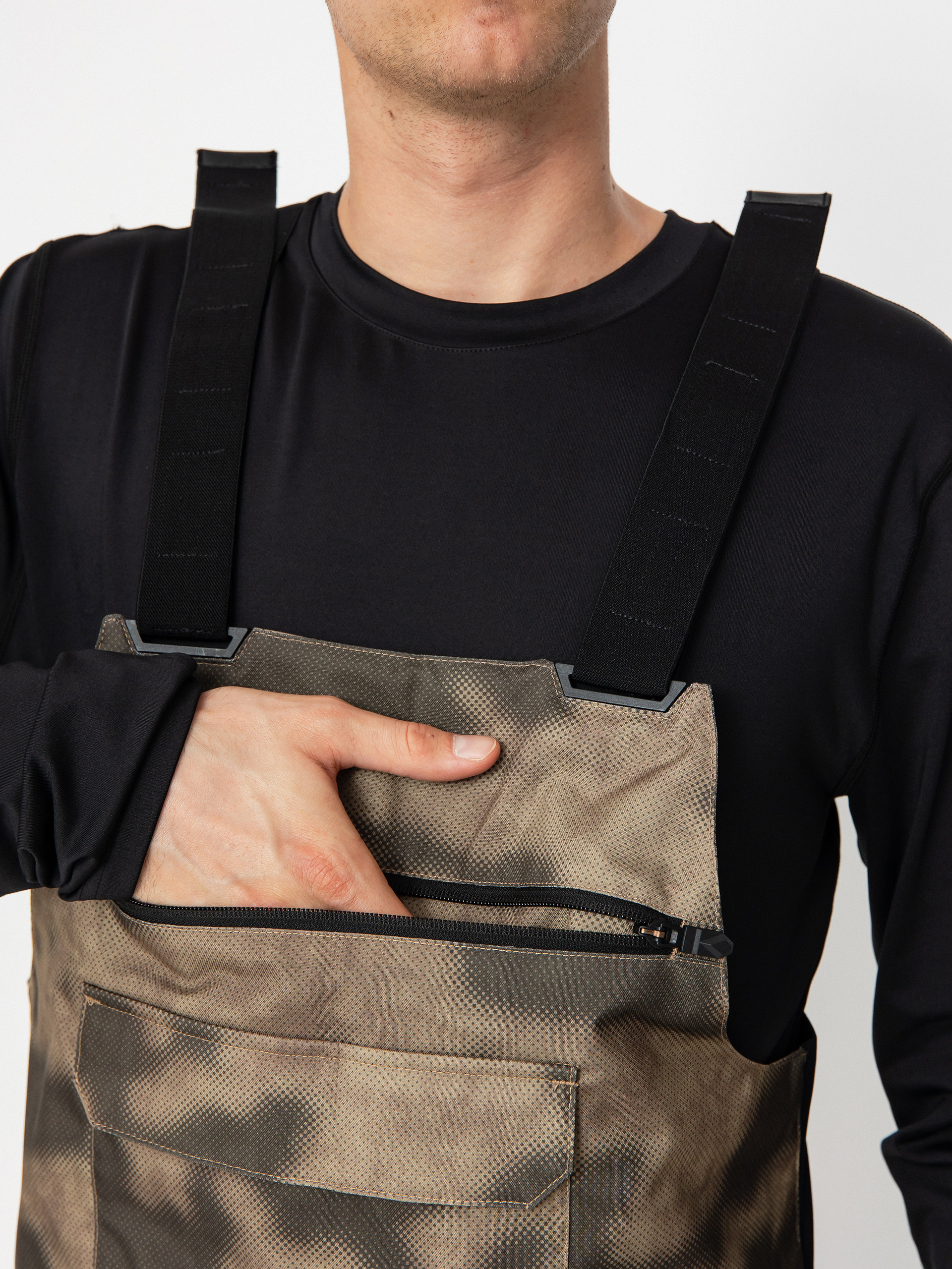 Mens Volcom Snowboard pants Roan Bib Overall (camouflage)