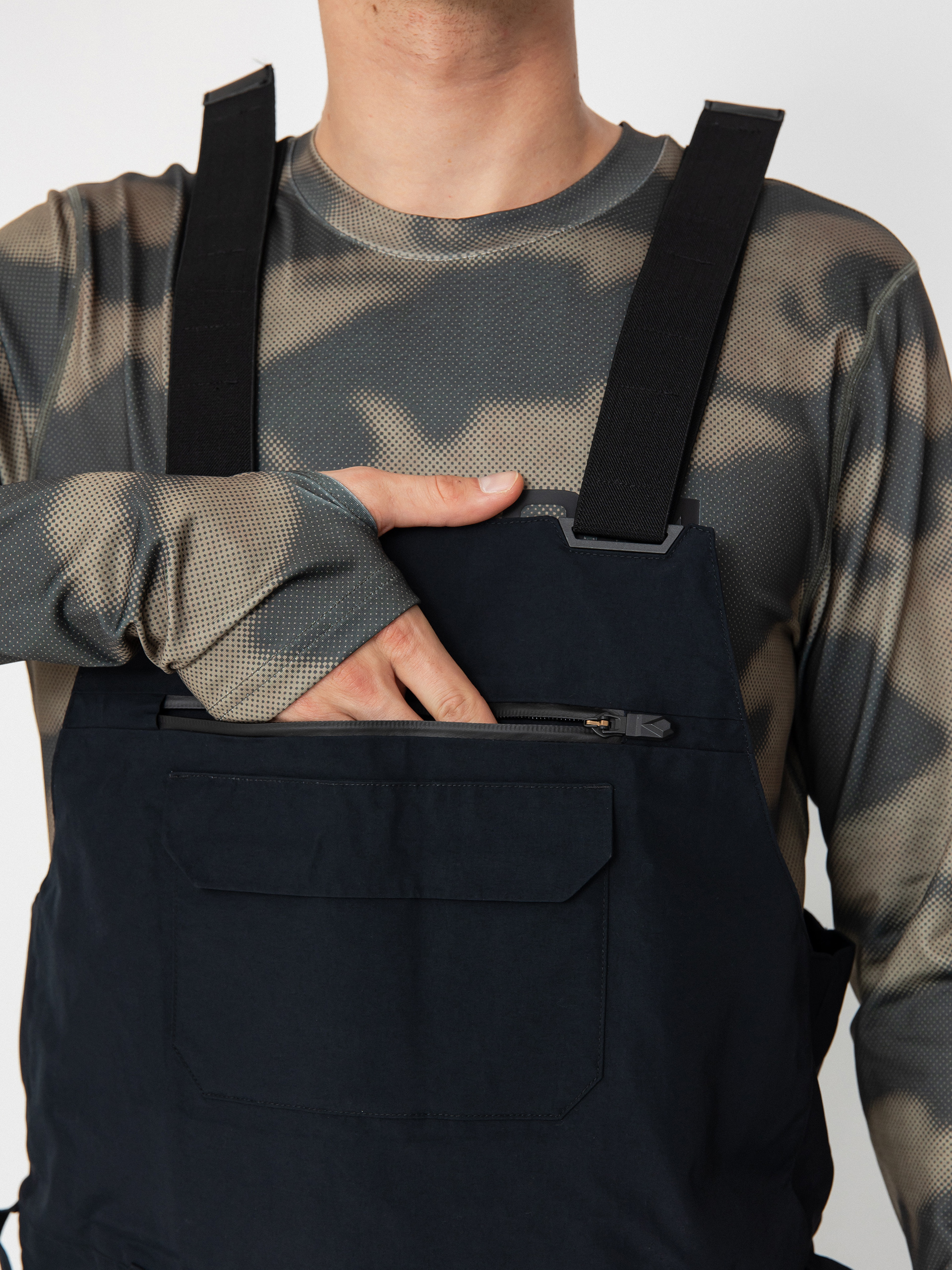 Mens Volcom Snowboard pants Rain Gore Tex Bib Overall (black)