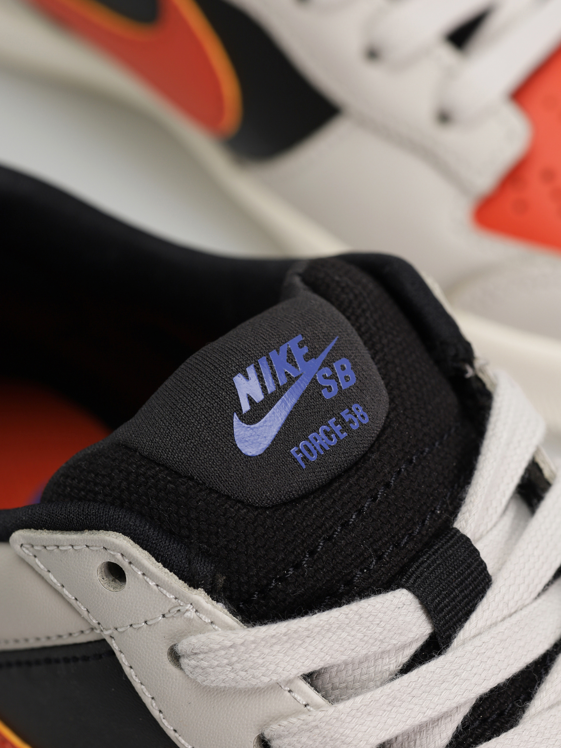 Nike SB Shoes Force 58 Premium (light bone/cosmic clay black)