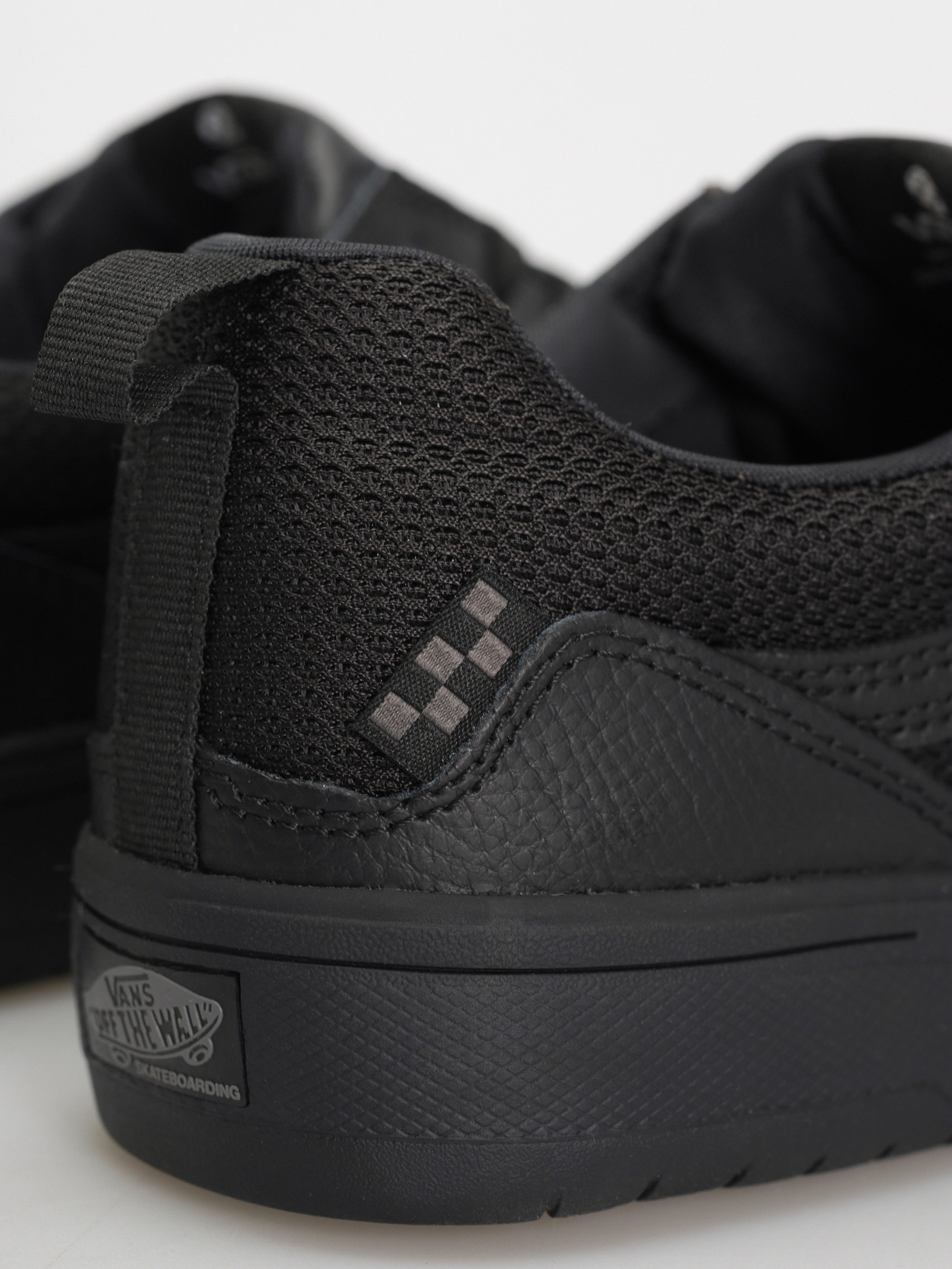 Vans Skate Zahba Shoes (leather blackout)