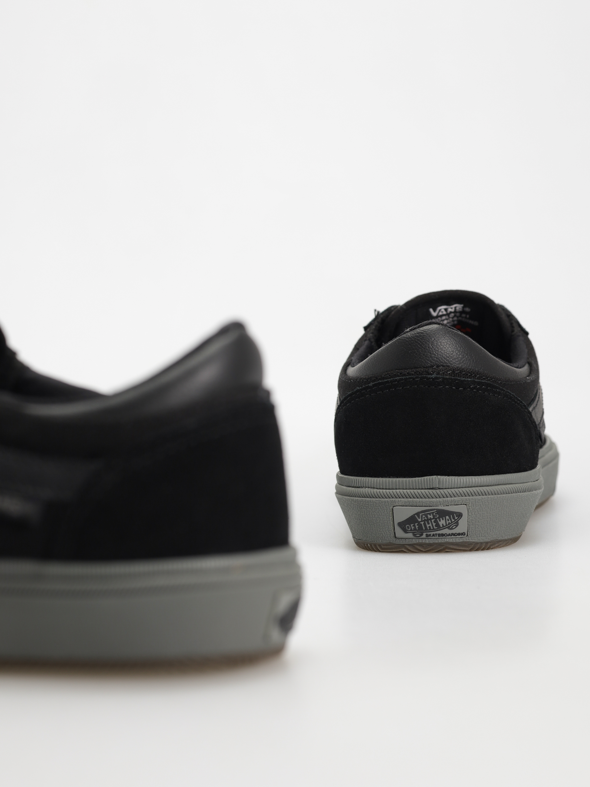 Vans Skate Gilbert Crockett Shoes (charcoal/black)
