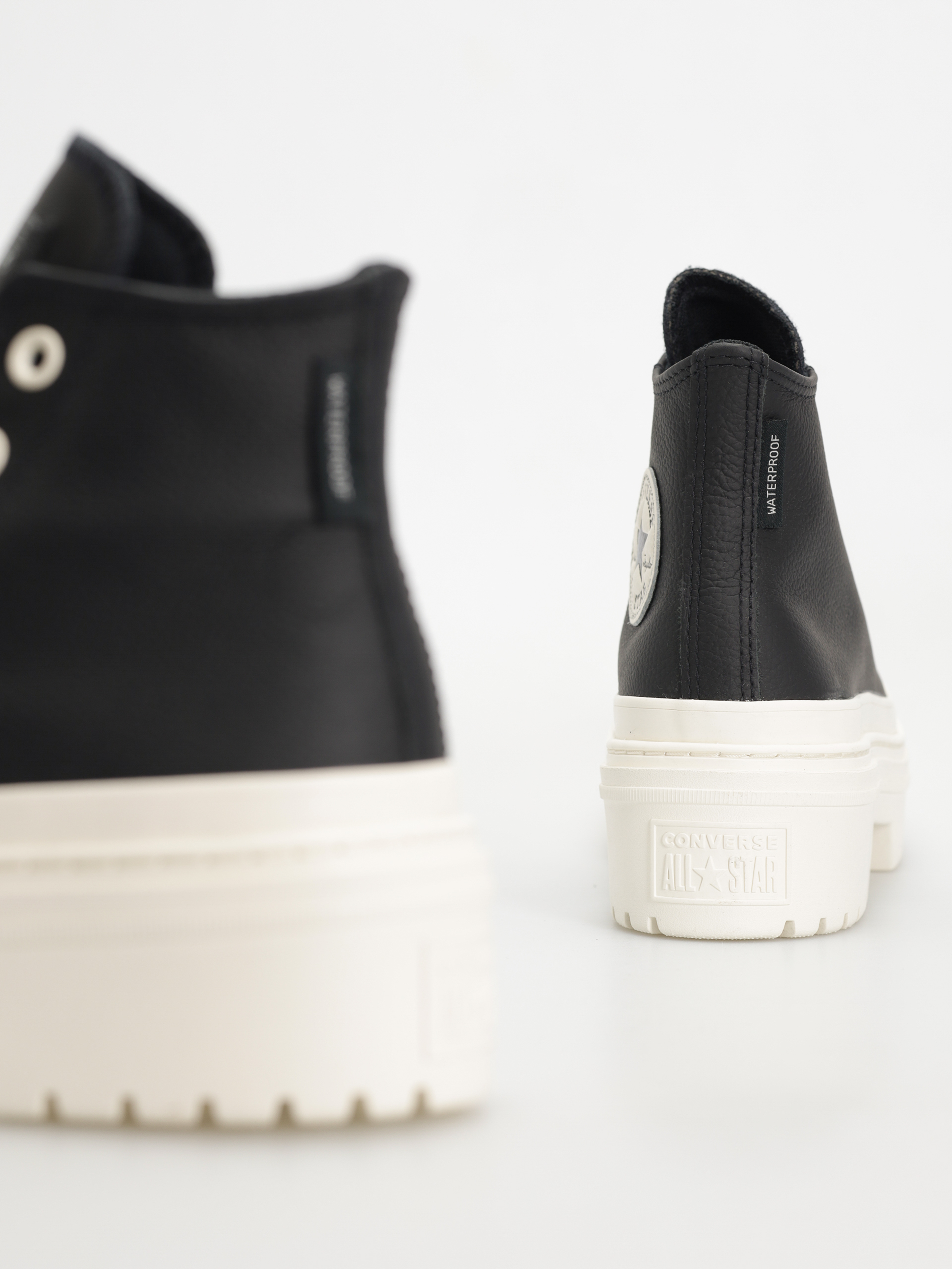 Converse Schuhe Chuck Taylor All Star Lugged Heel Platform Waterproof Wmn (black/black/egret)