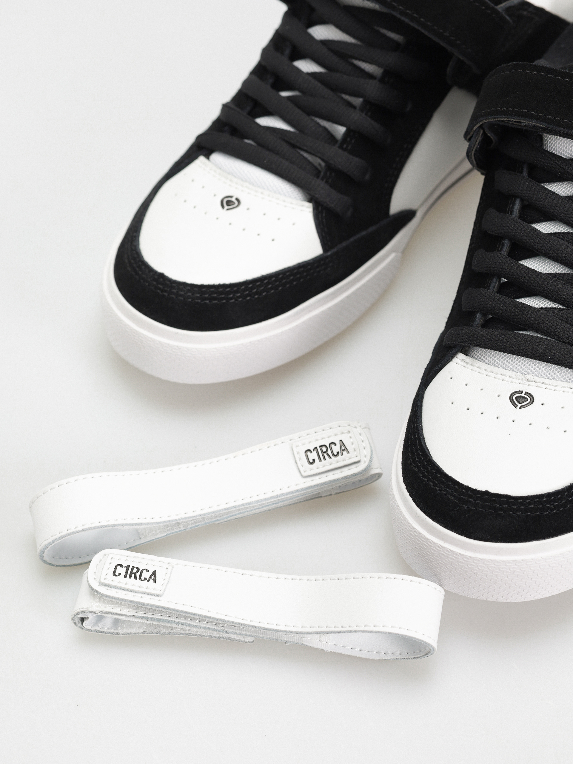 Circa 205 Vulc Shoes (black/white)