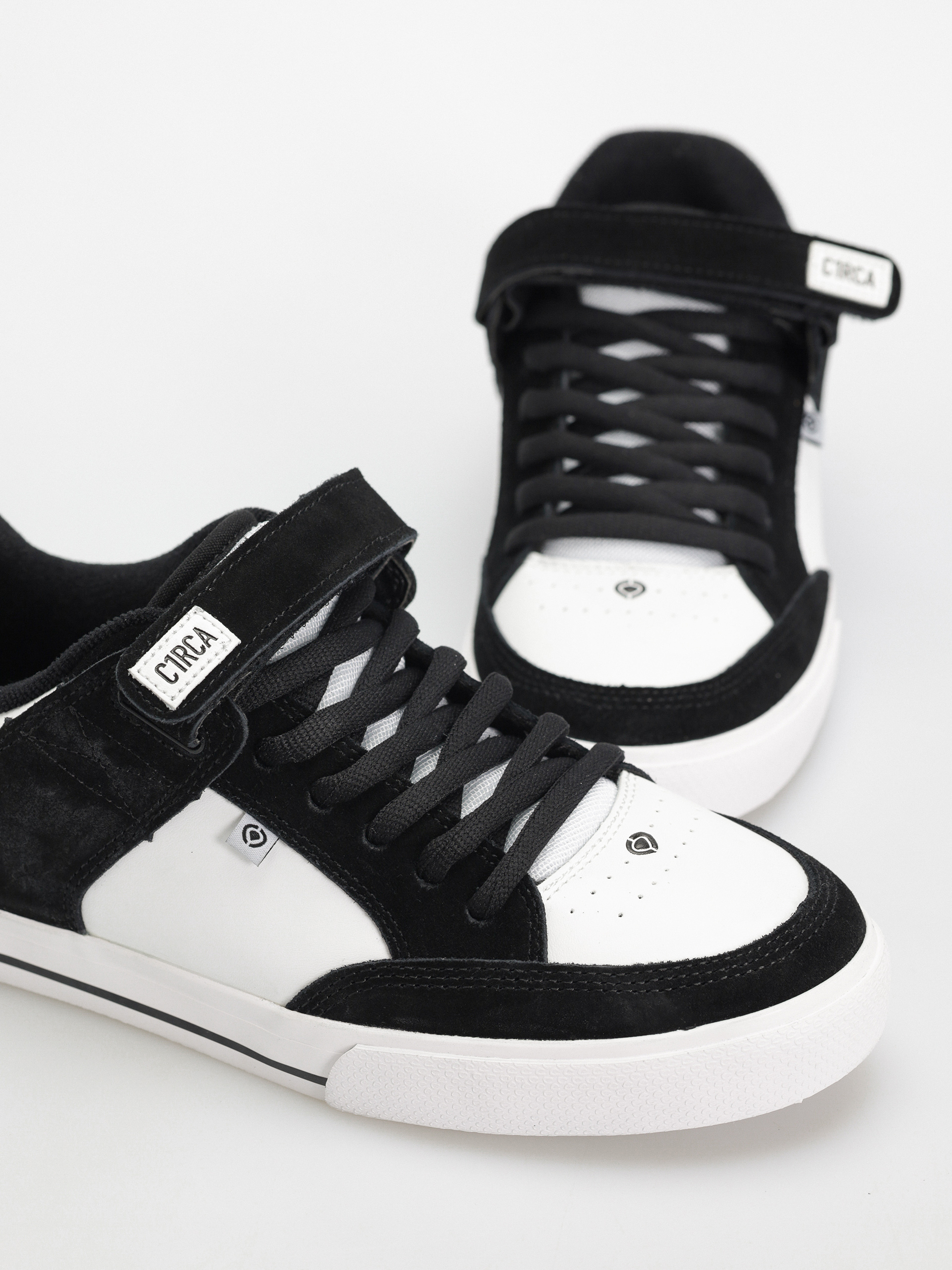 Circa 205 Vulc Shoes (black/white)