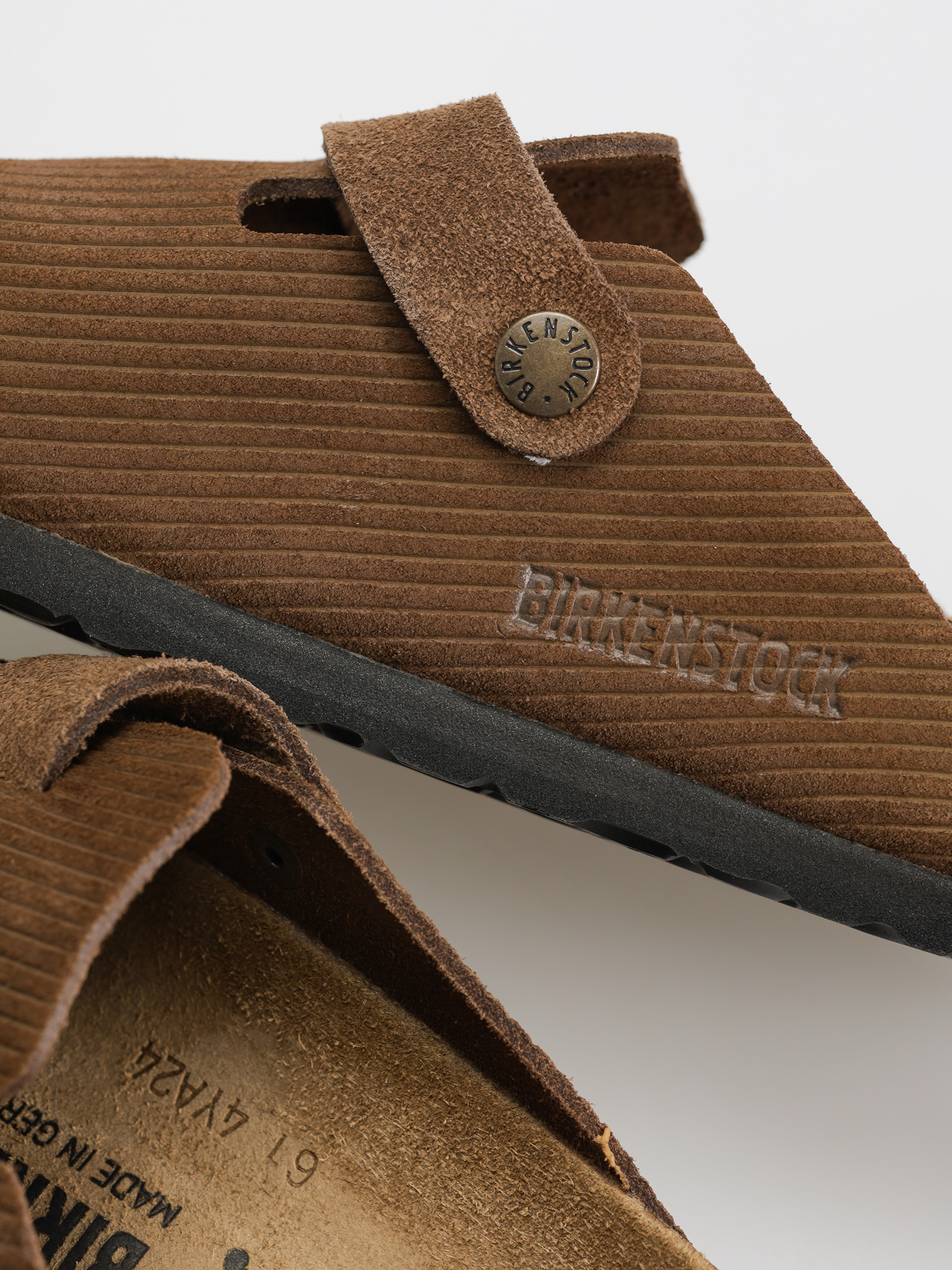 Birkenstock Boston Suede Embossed Narrow Wmn Flip-flops (corduroy dark tea)