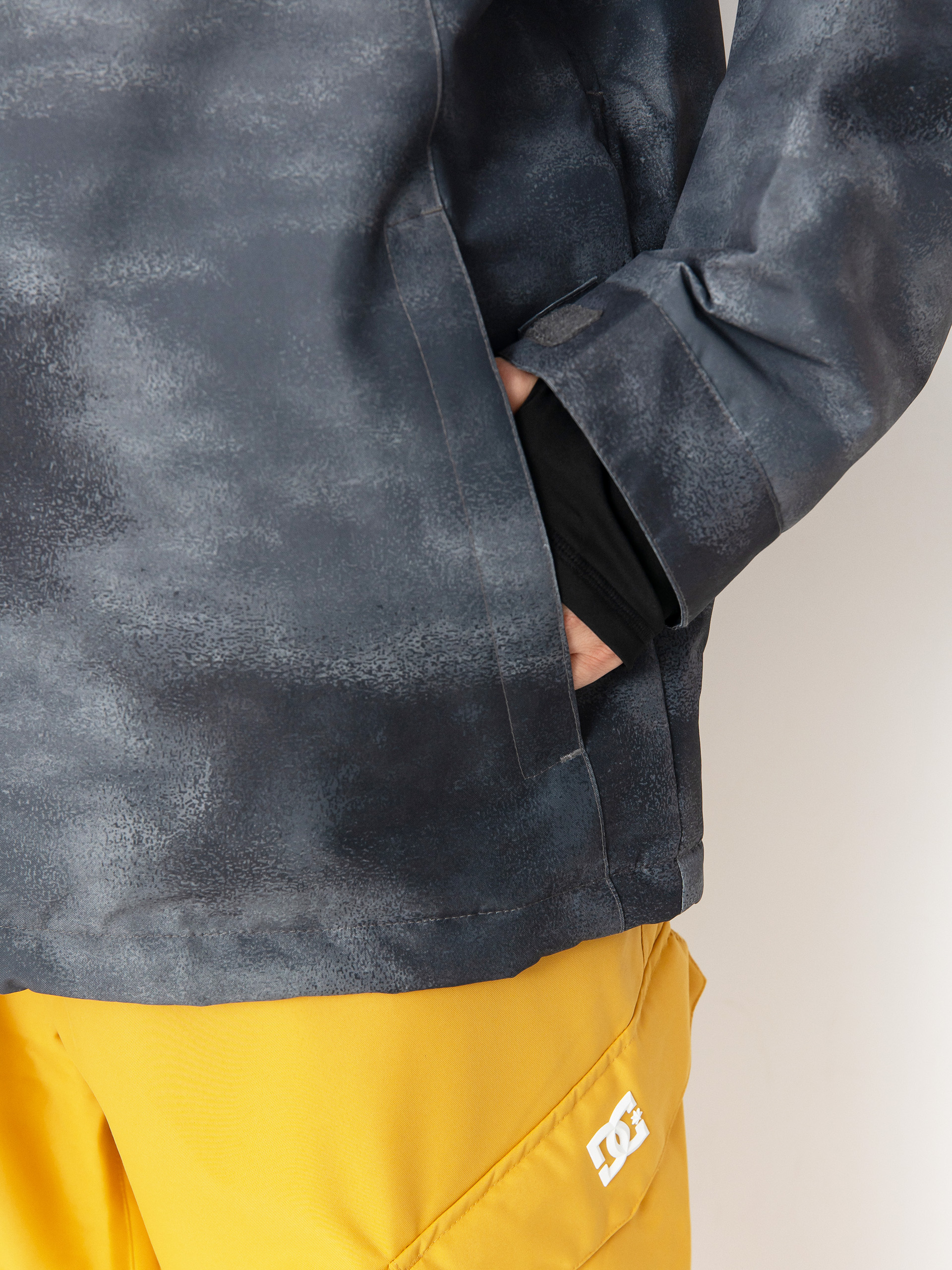 Mens DC Basis Print Snowboard jacket (overspray)