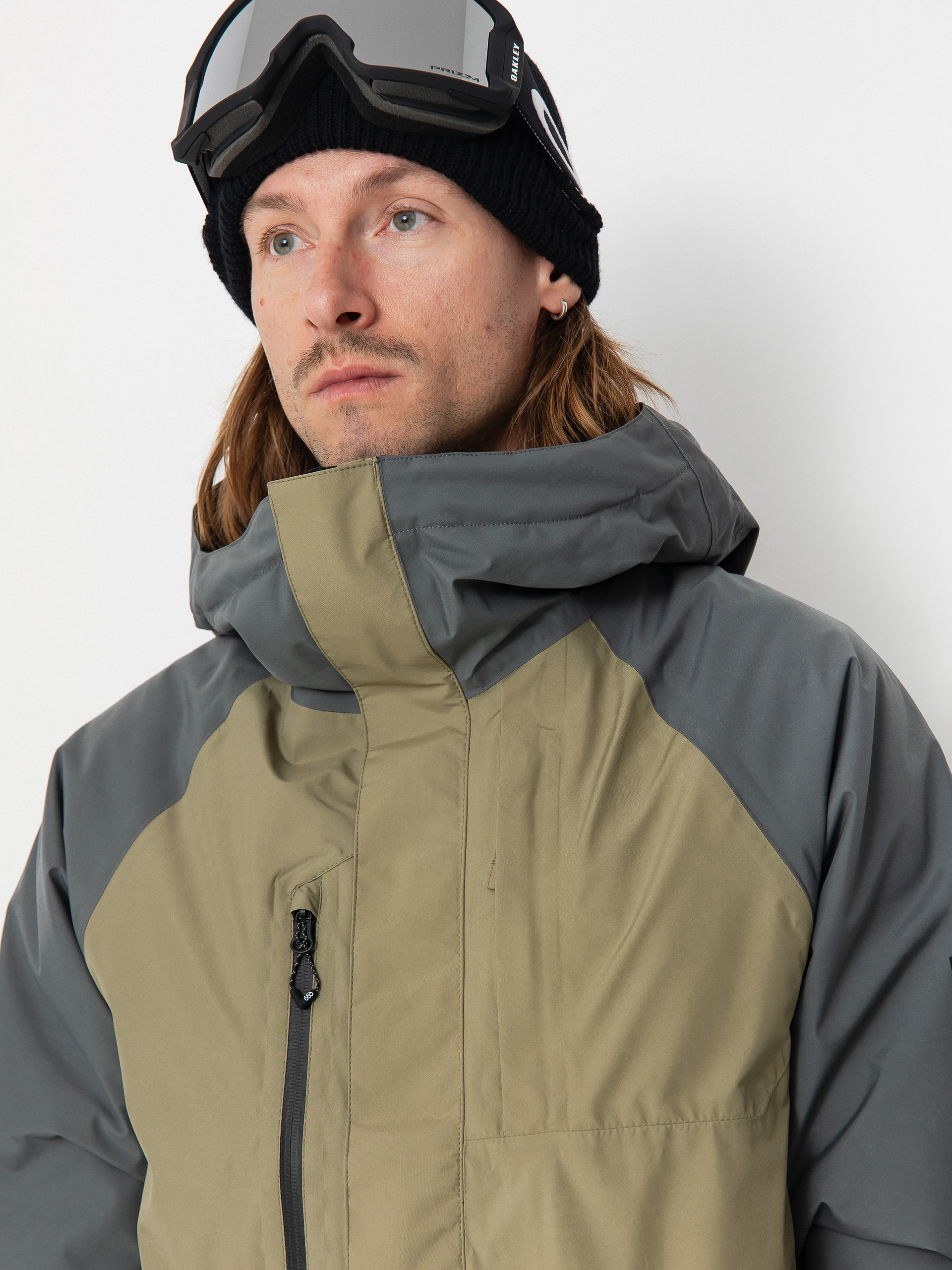 Mens 686 Gore Tex Core Inslulated Snowboard jacket (rhino grey colorblock)