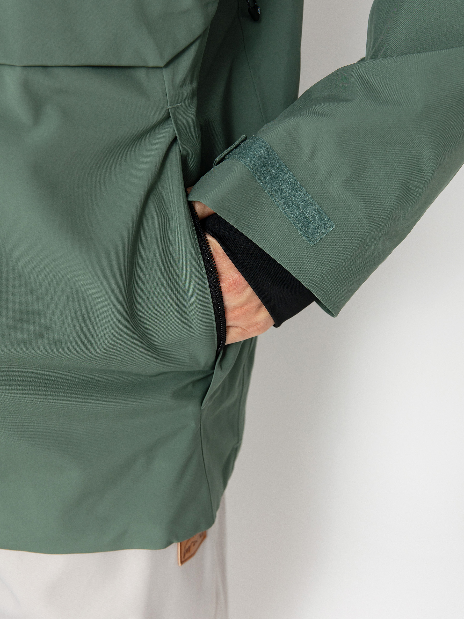 Mens 686 Hydra Thermagraph Snowboard jacket (cypress green)