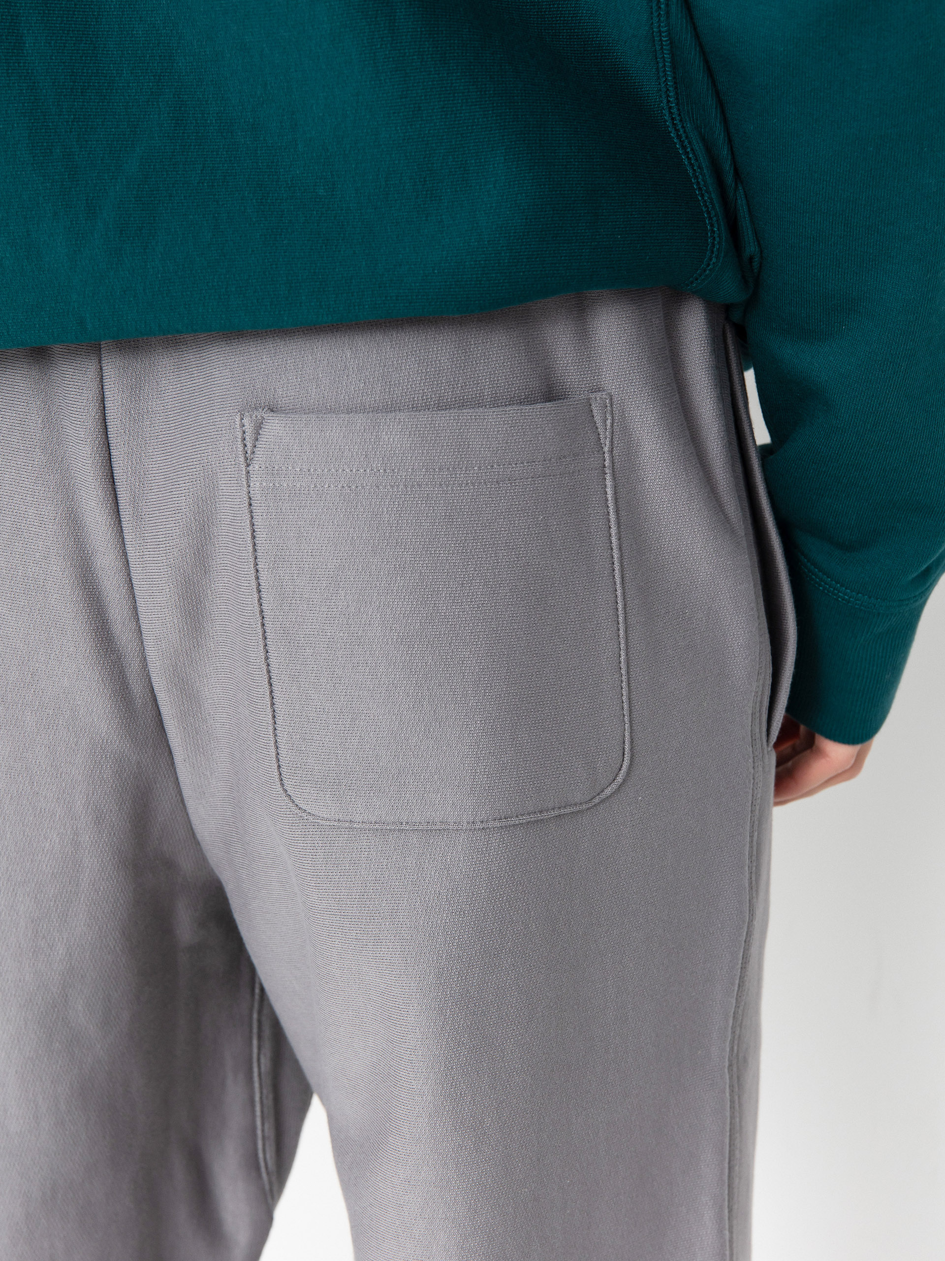 Carhartt WIP Pants American Script Jogging (yosemite)