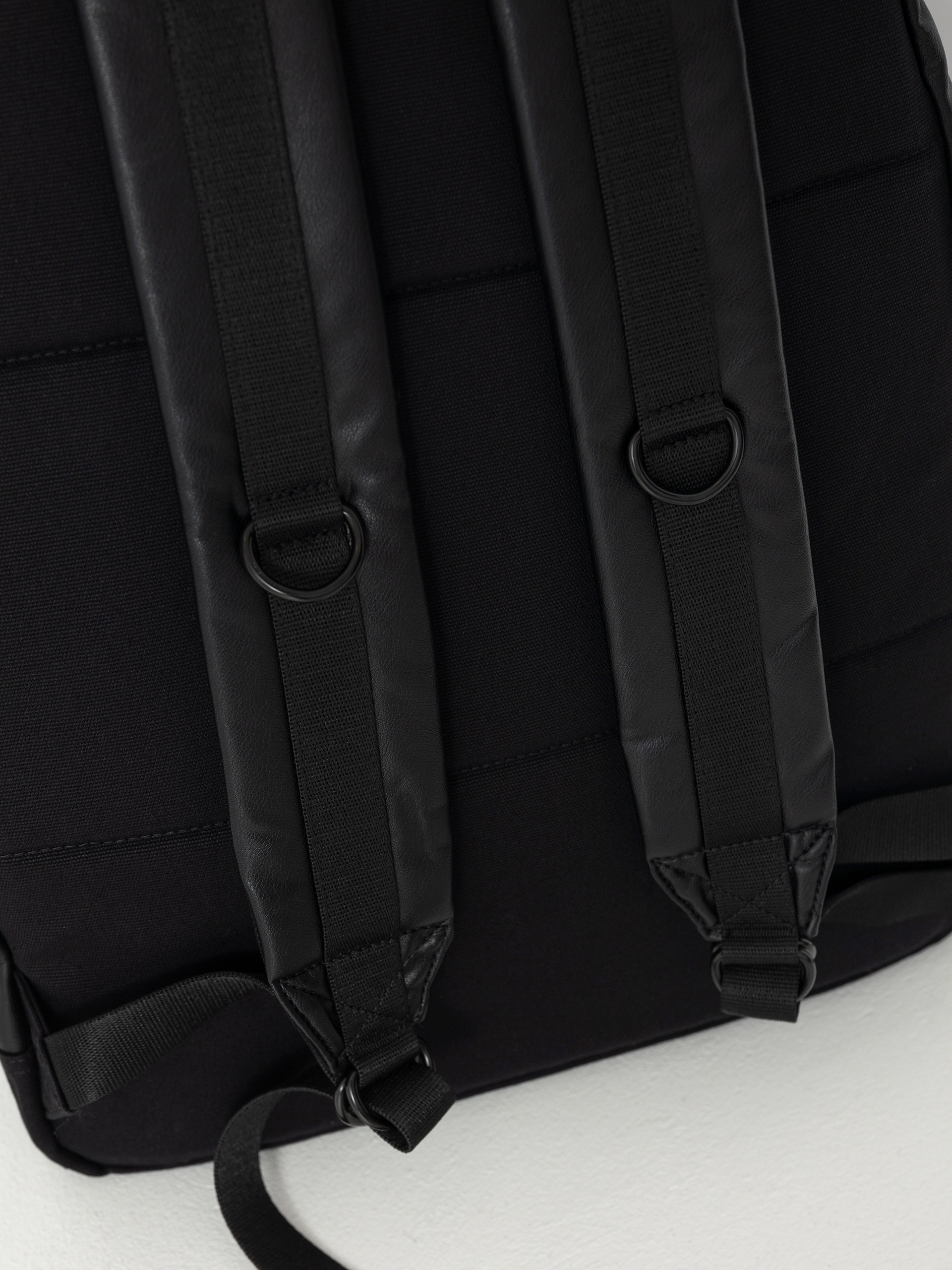 Carhartt WIP Norwich Canvas Backpack (black)