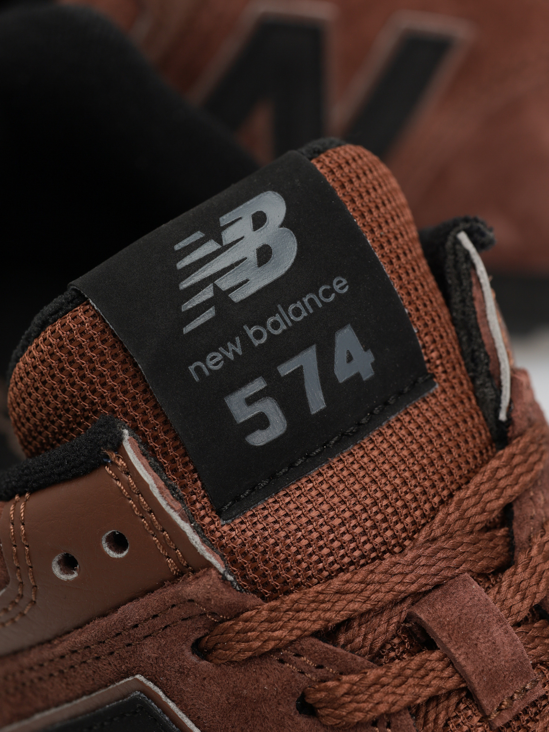 New Balance 574 Shoes (brown)