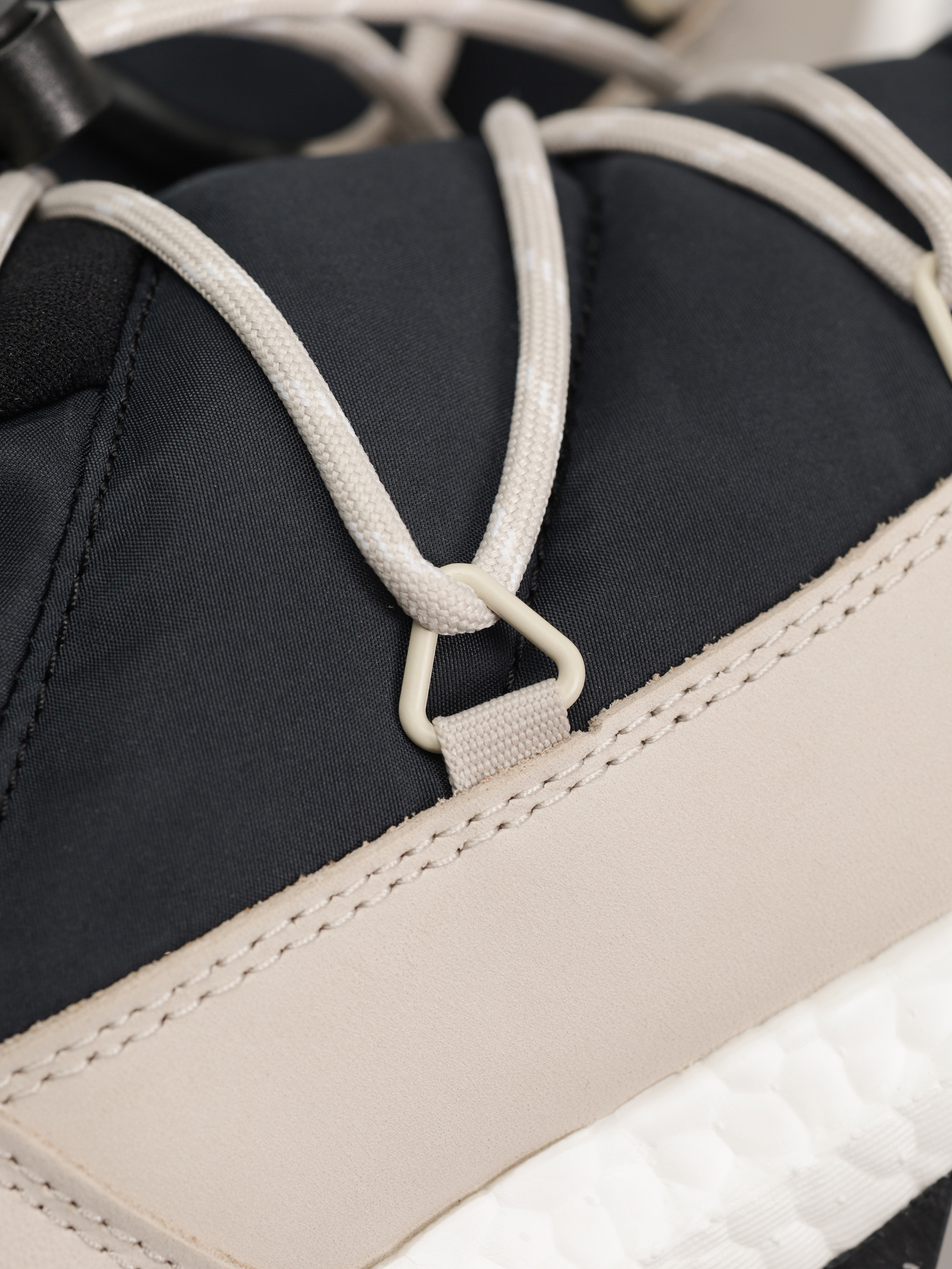 adidas Originals Moonboost High Schuhe (cblack/cblack/cbrown)