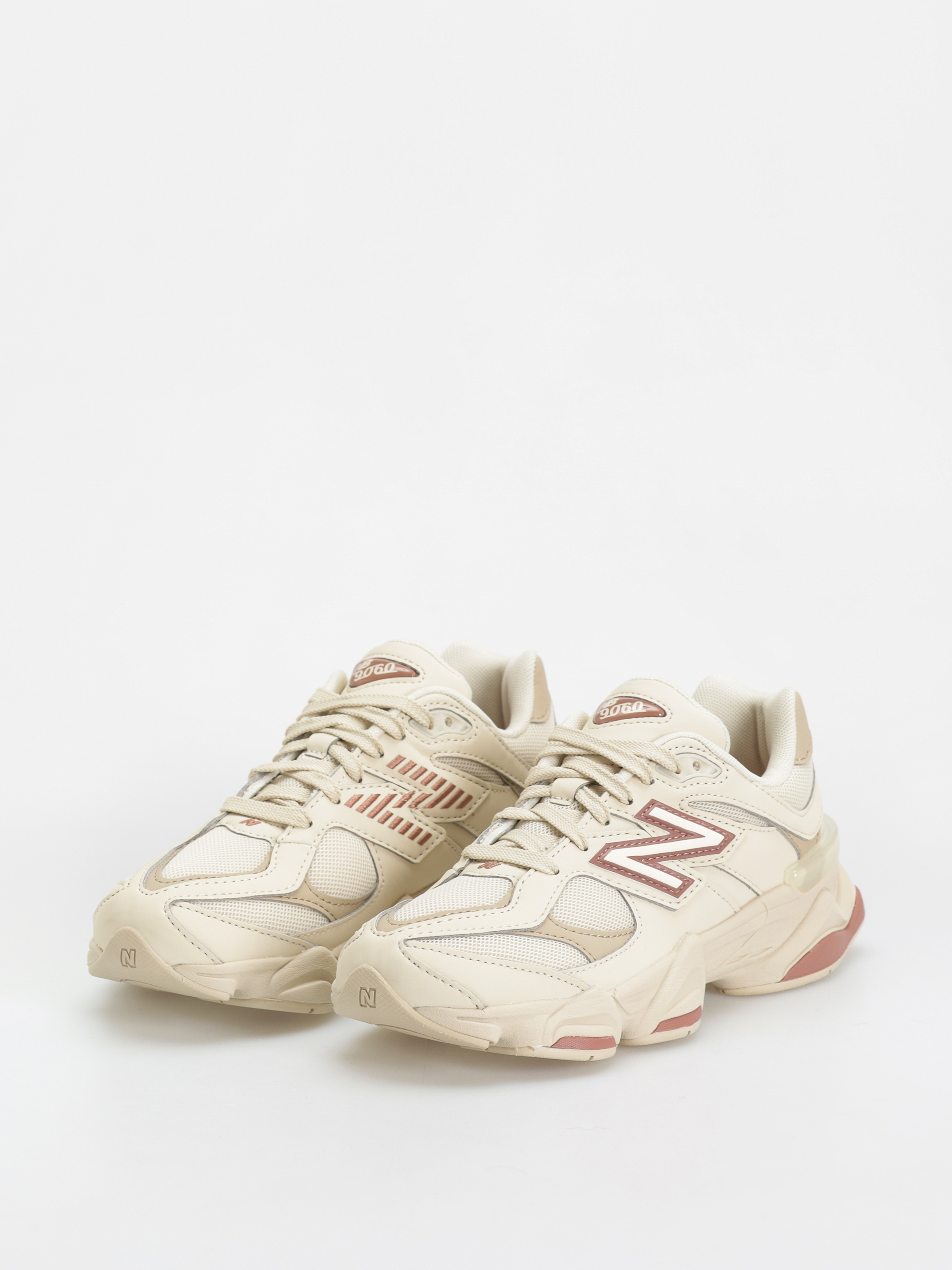 New Balance 9060 JR Shoes (bone)