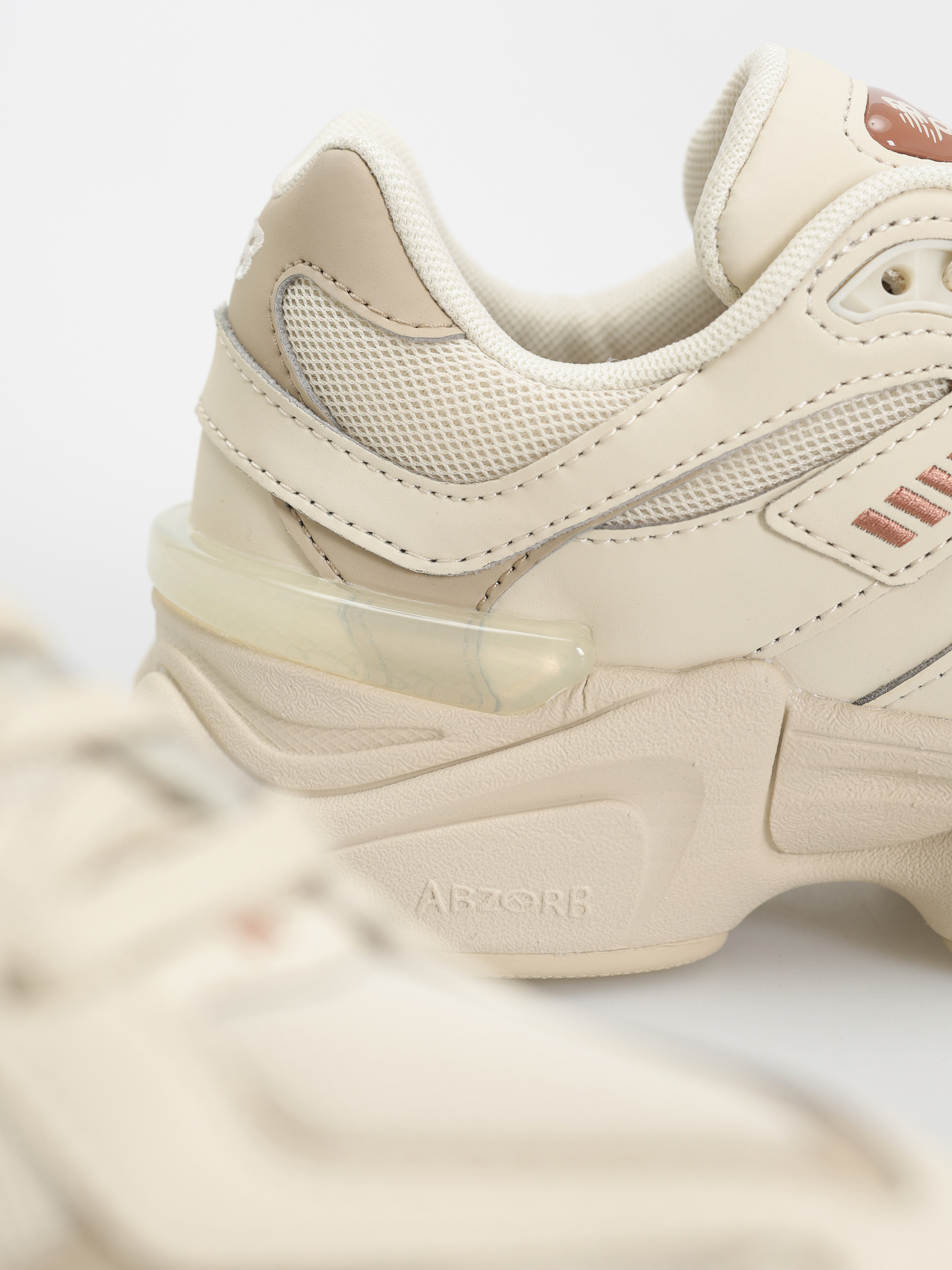 New Balance 9060 JR Schuhe (bone)