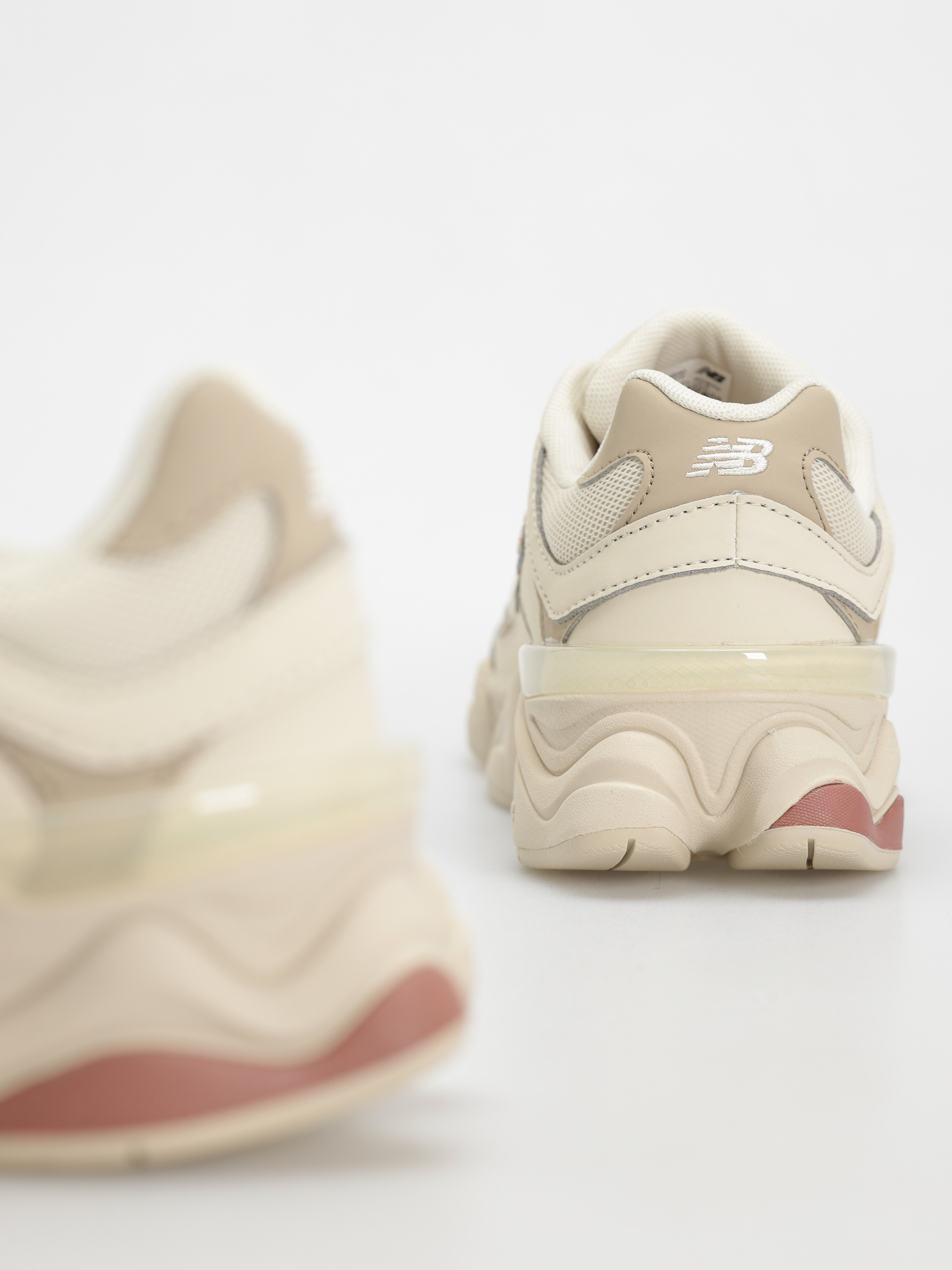 New Balance 9060 JR Schuhe (bone)