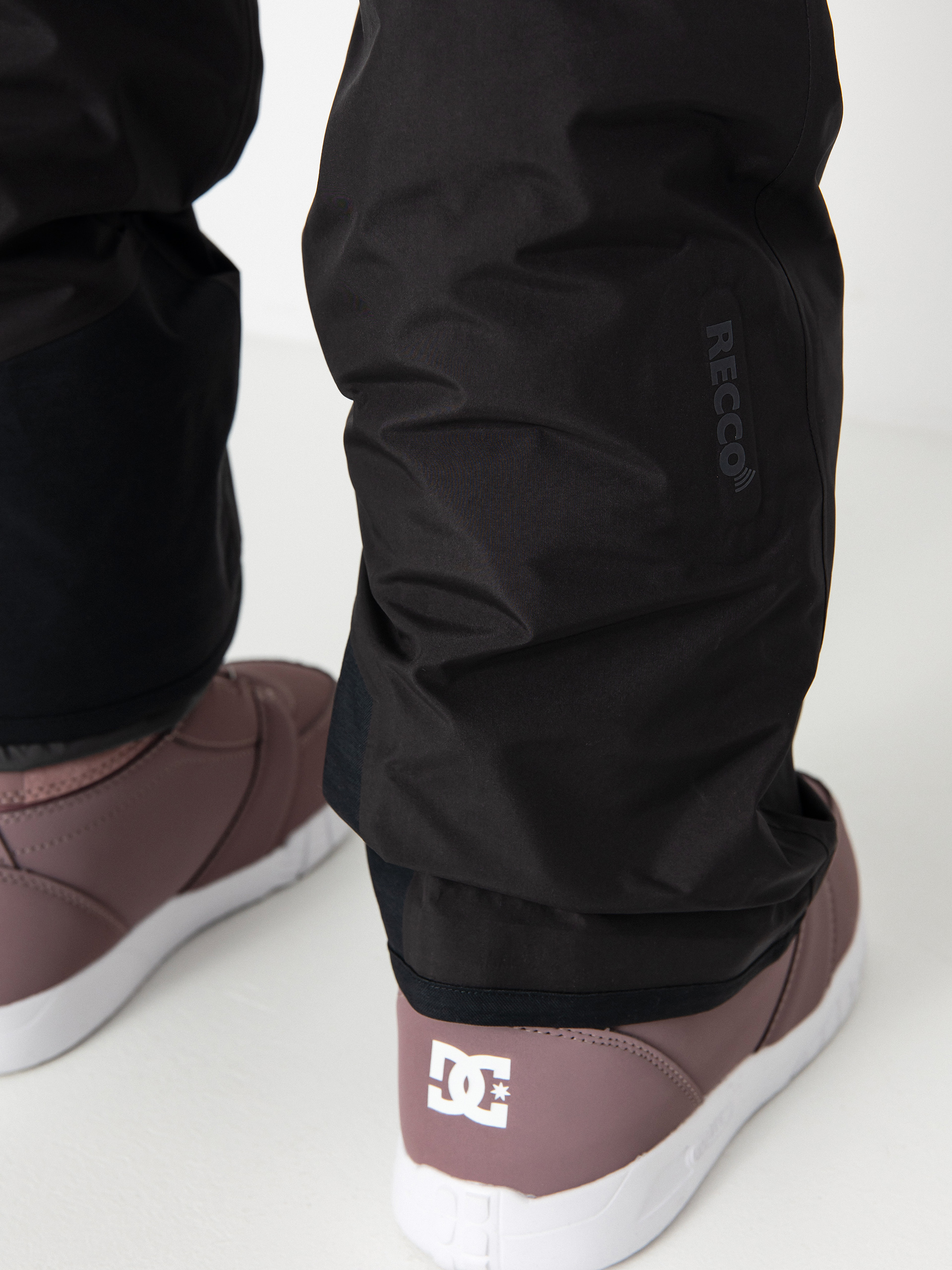 Womens Patagonia Pants Insulated Powder Town Reg (black)