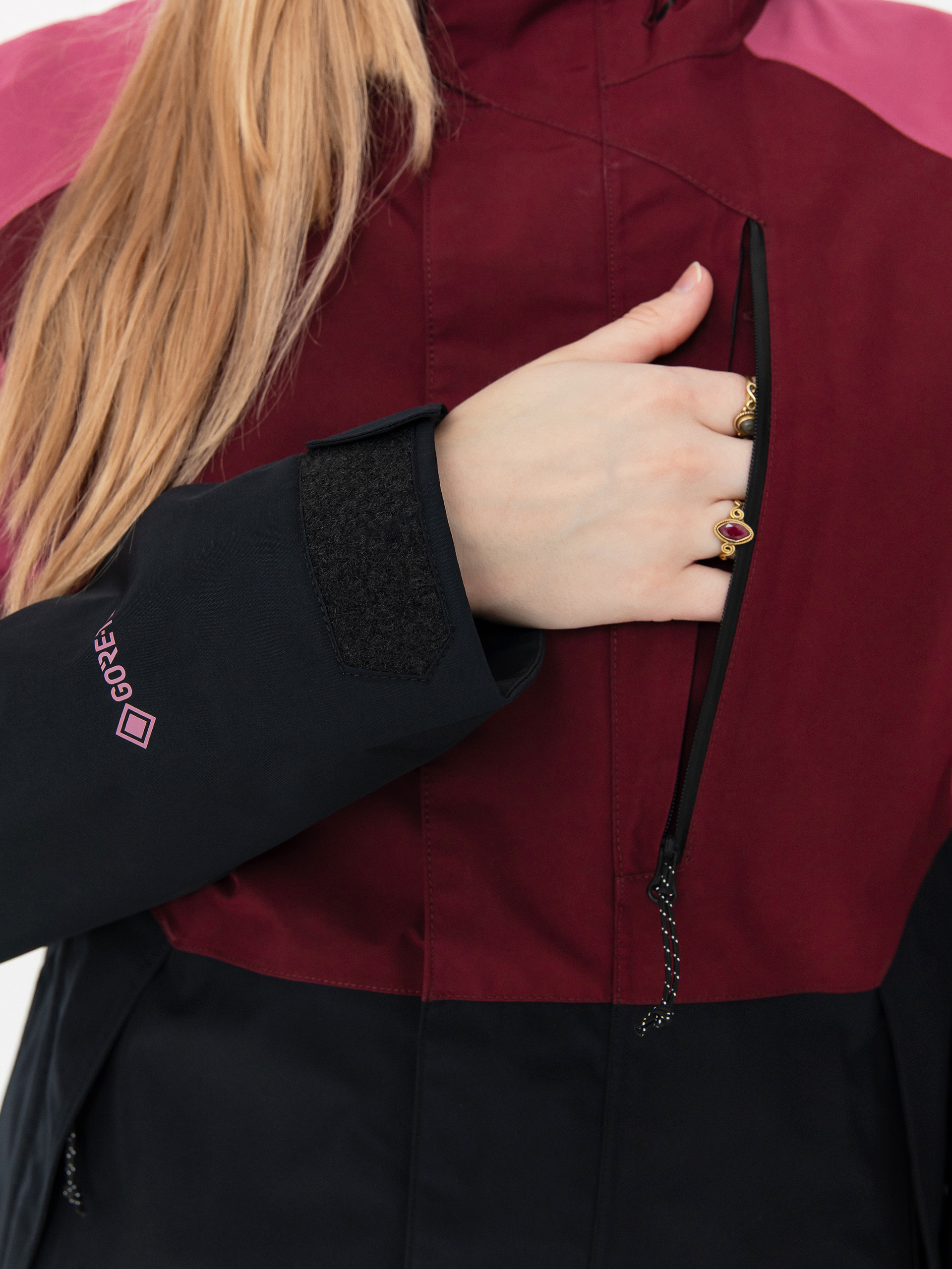 Womens Volcom V.Co Aris Ins Gore Snowboard jacket (burgundy)