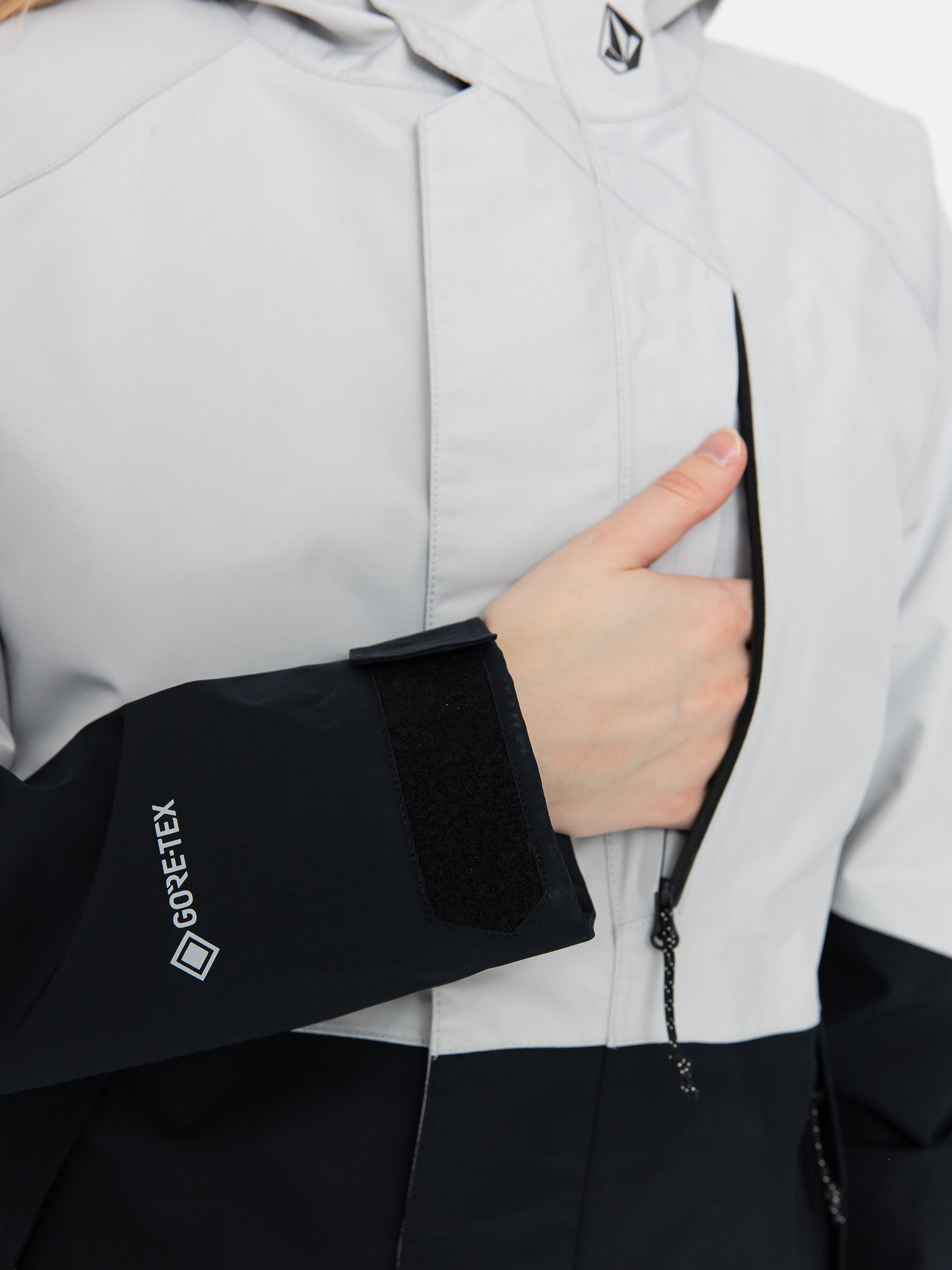 Womens Volcom V.Co Aris Ins Gore Snowboard jacket (cloud grey)