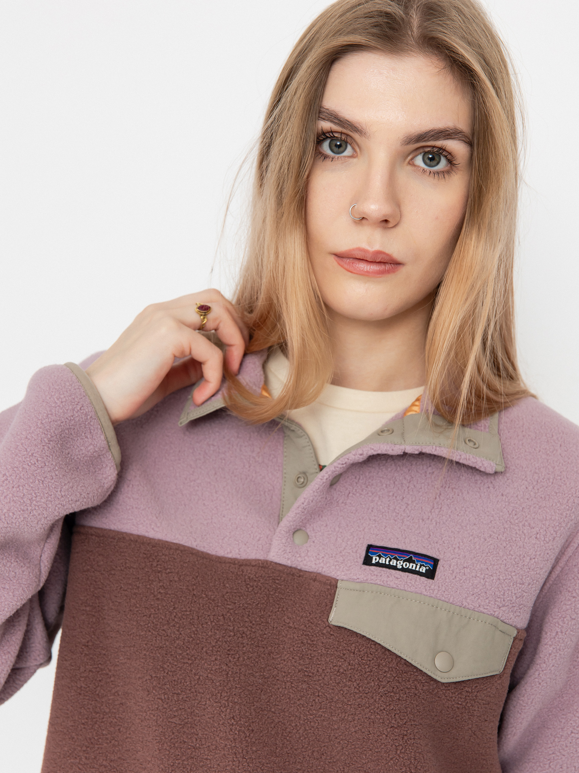 Womens Patagonia LW Synch Snap T Fleece  (dulse mauve)