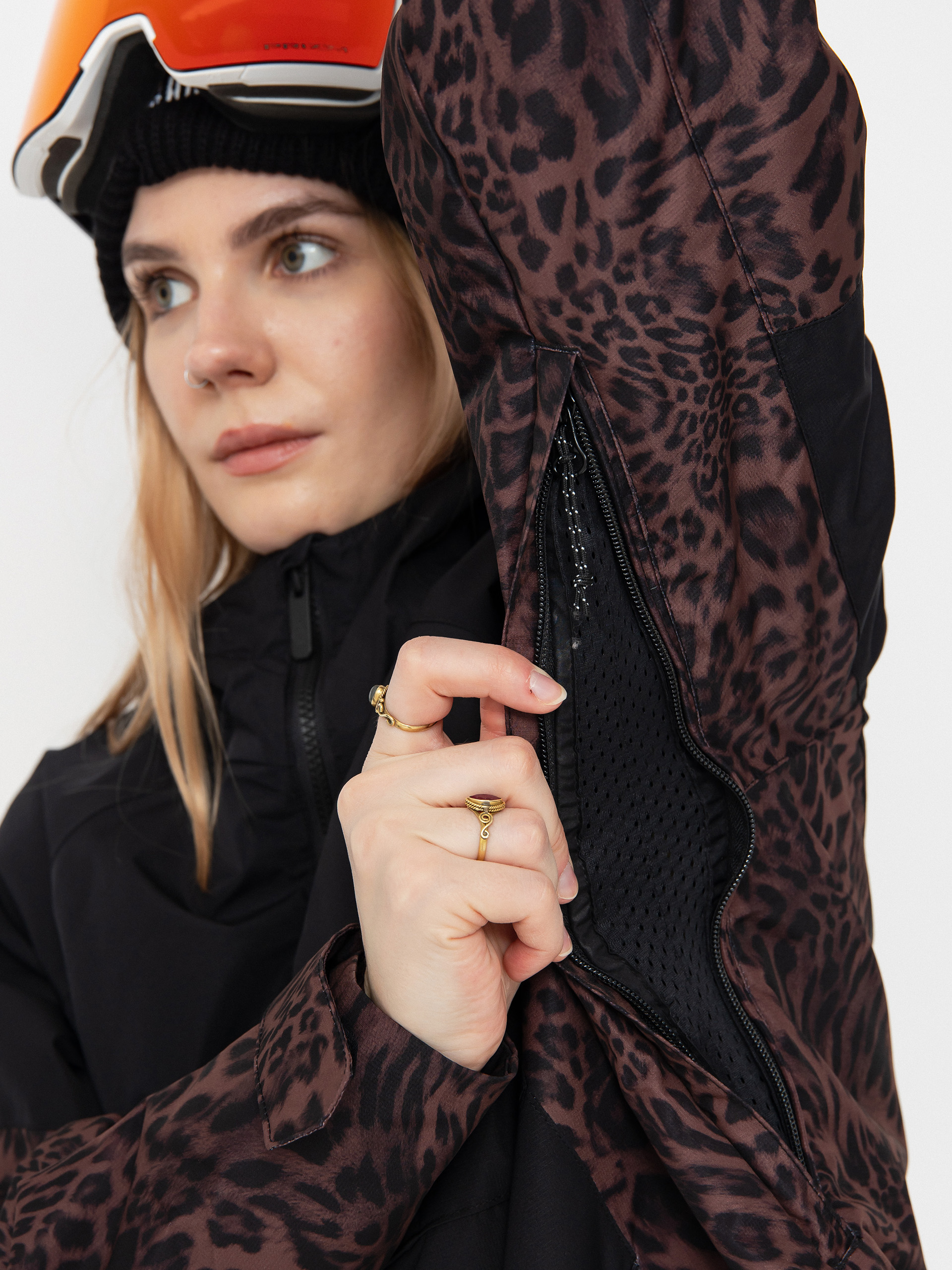 Womens Volcom Snowboard jacket Agate Ins (black)