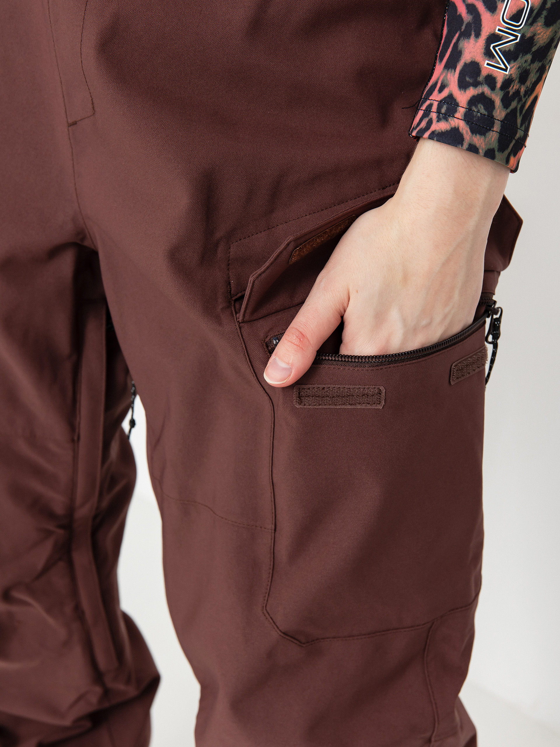 Womens Volcom Snowboard pants Creston 3D Stretch Bib Overall (mahogany)