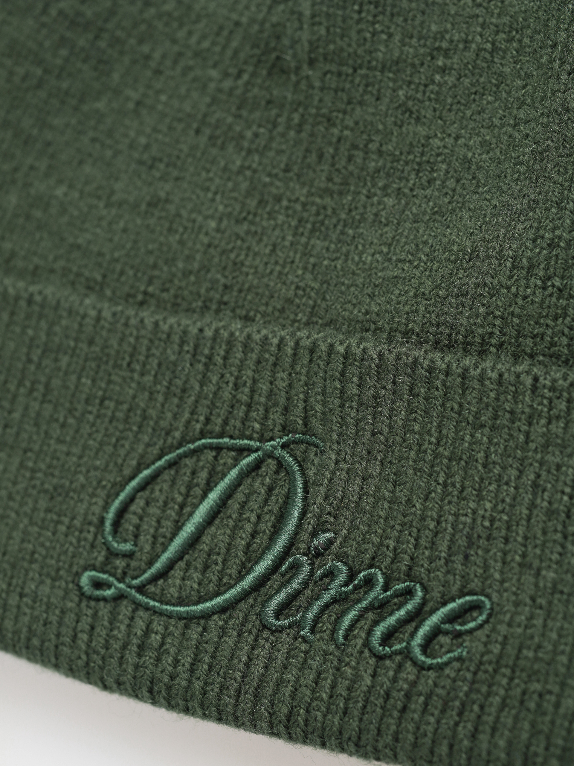 Dime Cursive Wool Fold Beanie - green (forest)
