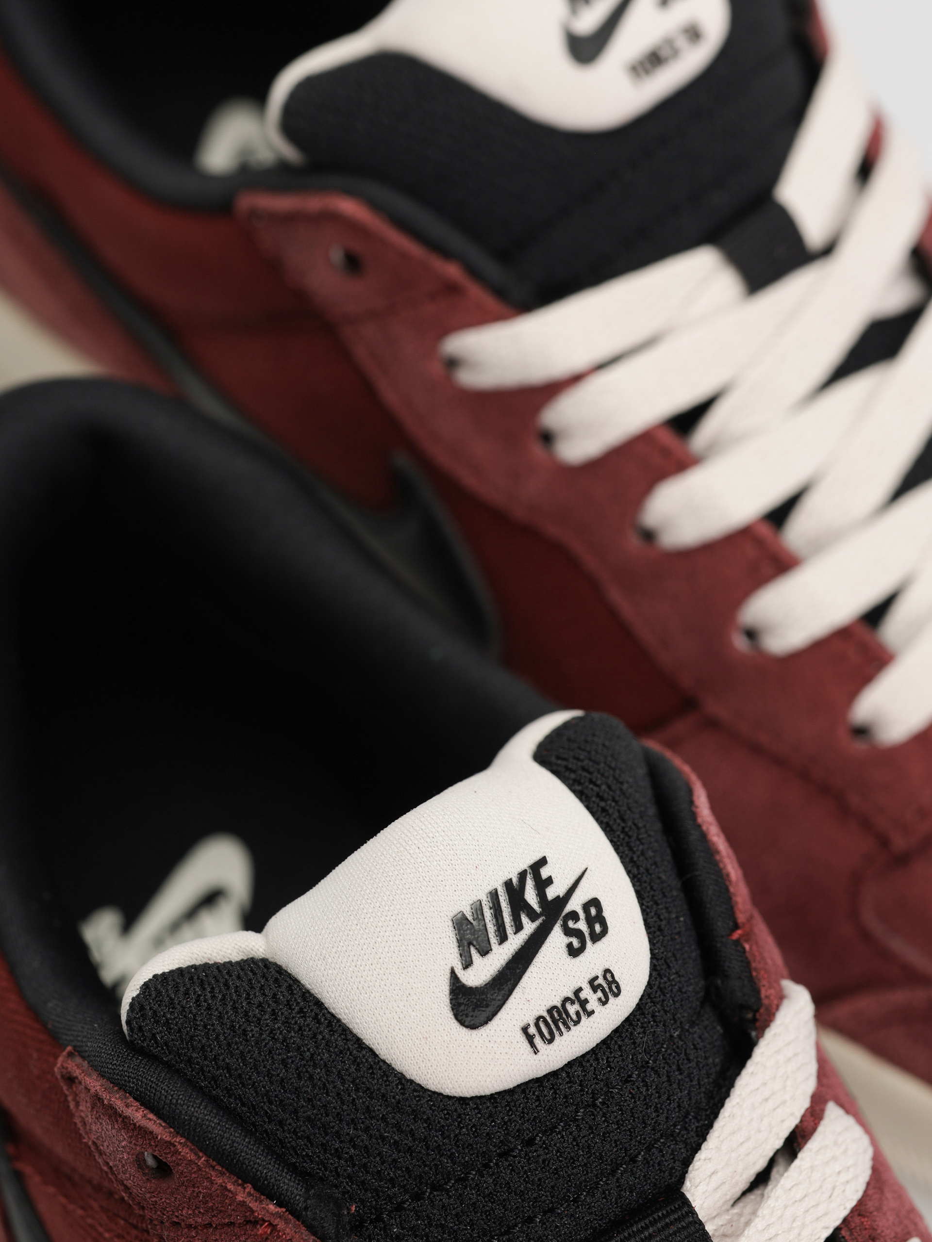 Nike SB Force 58 Schuhe (dark team red/black black lt orewood brn)