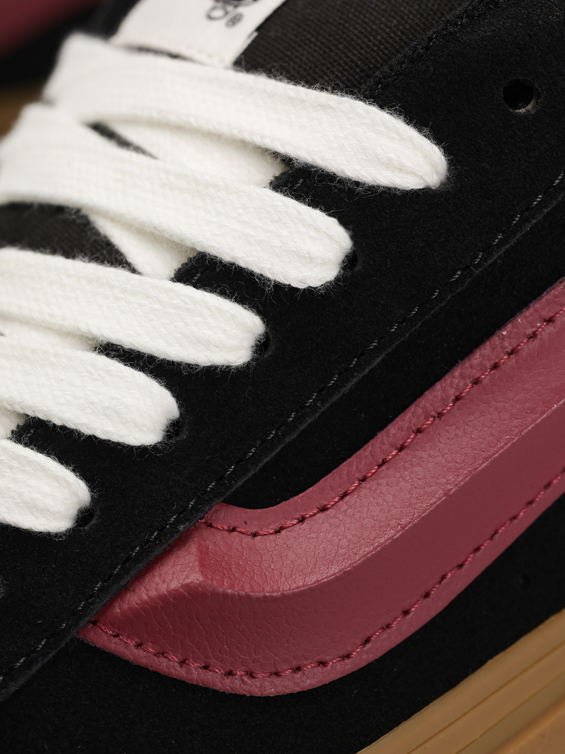 Vans Knu Skool Shoes (vintage suede black/multi)