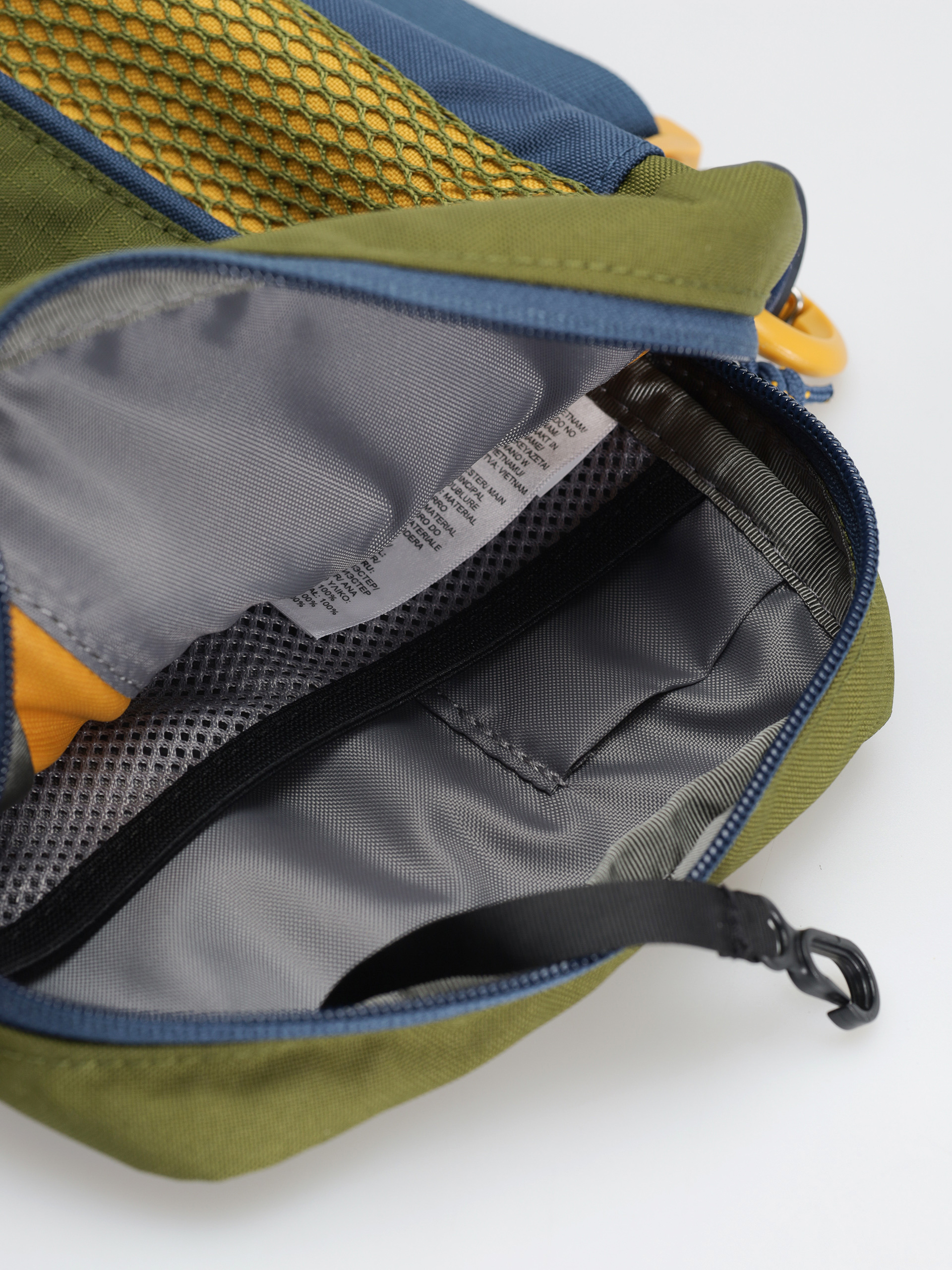 The North Face Y2K Shoulder Bag Tasche (forest olive/shady blue)
