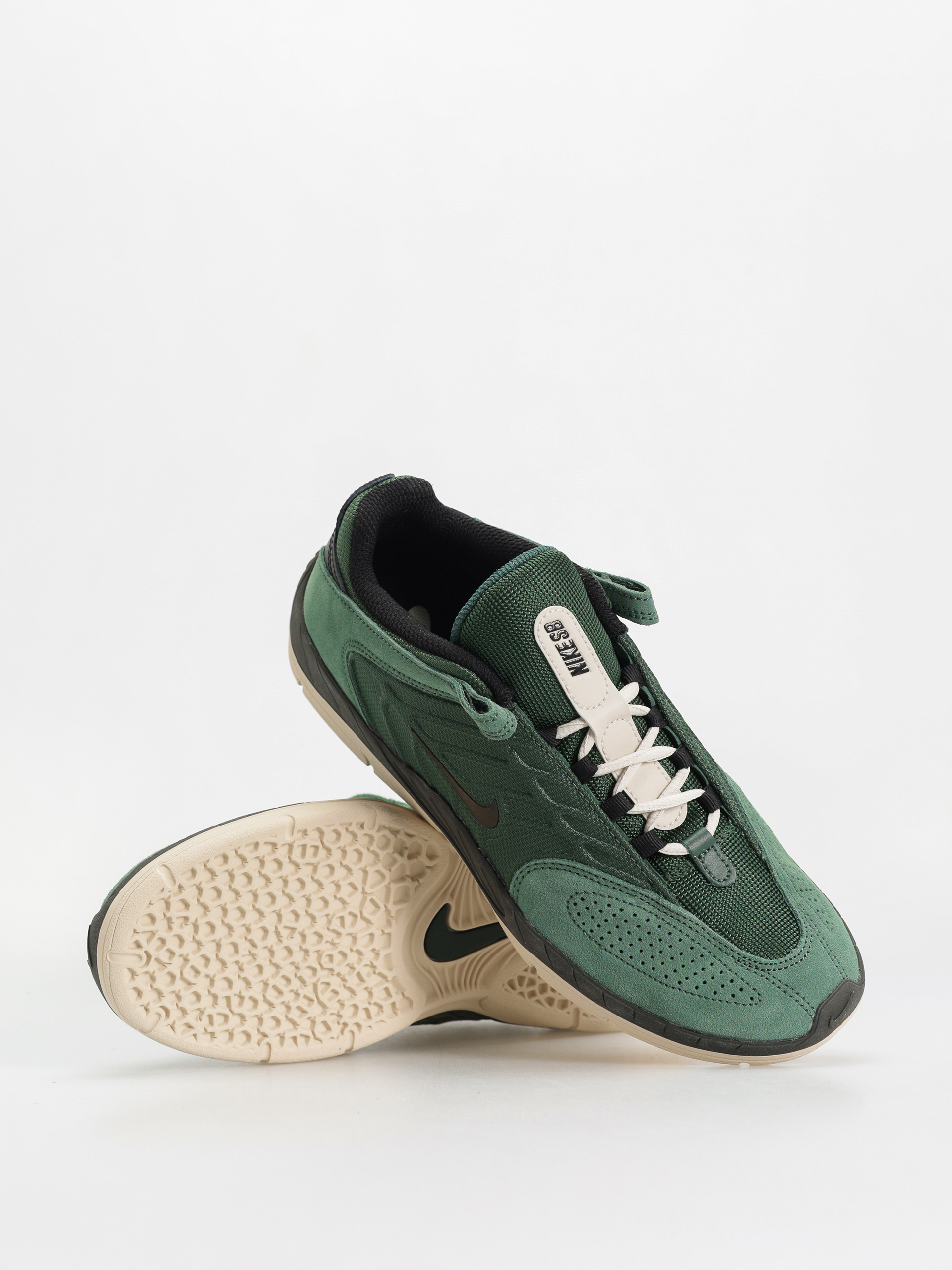 Nike SB Vertebrae Shoes (fir/black sequoia lt orewood brn)