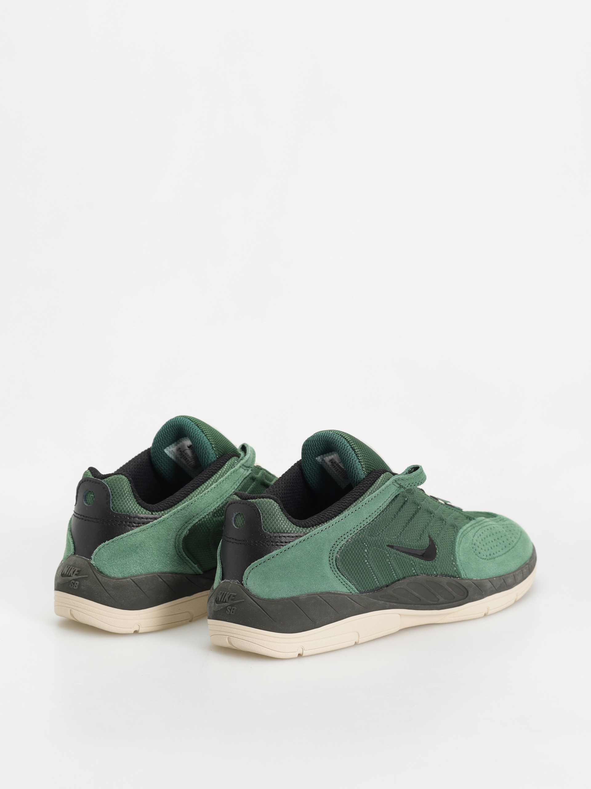 Nike SB Vertebrae Shoes (fir/black sequoia lt orewood brn)