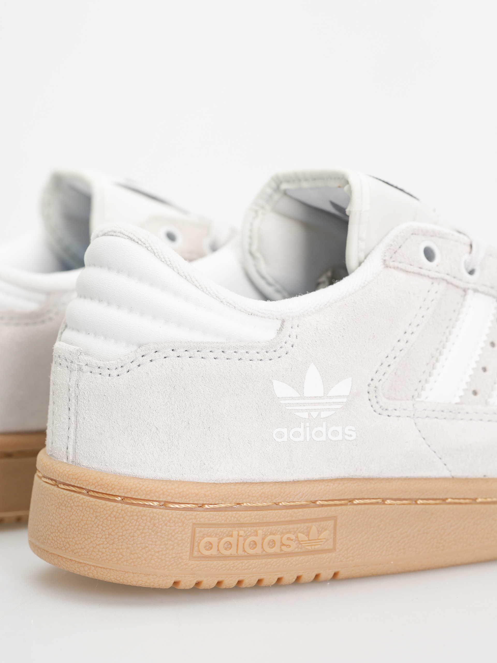 adidas Centennial 85 Low A Schuhe (crywht/ftwwht/gum3)