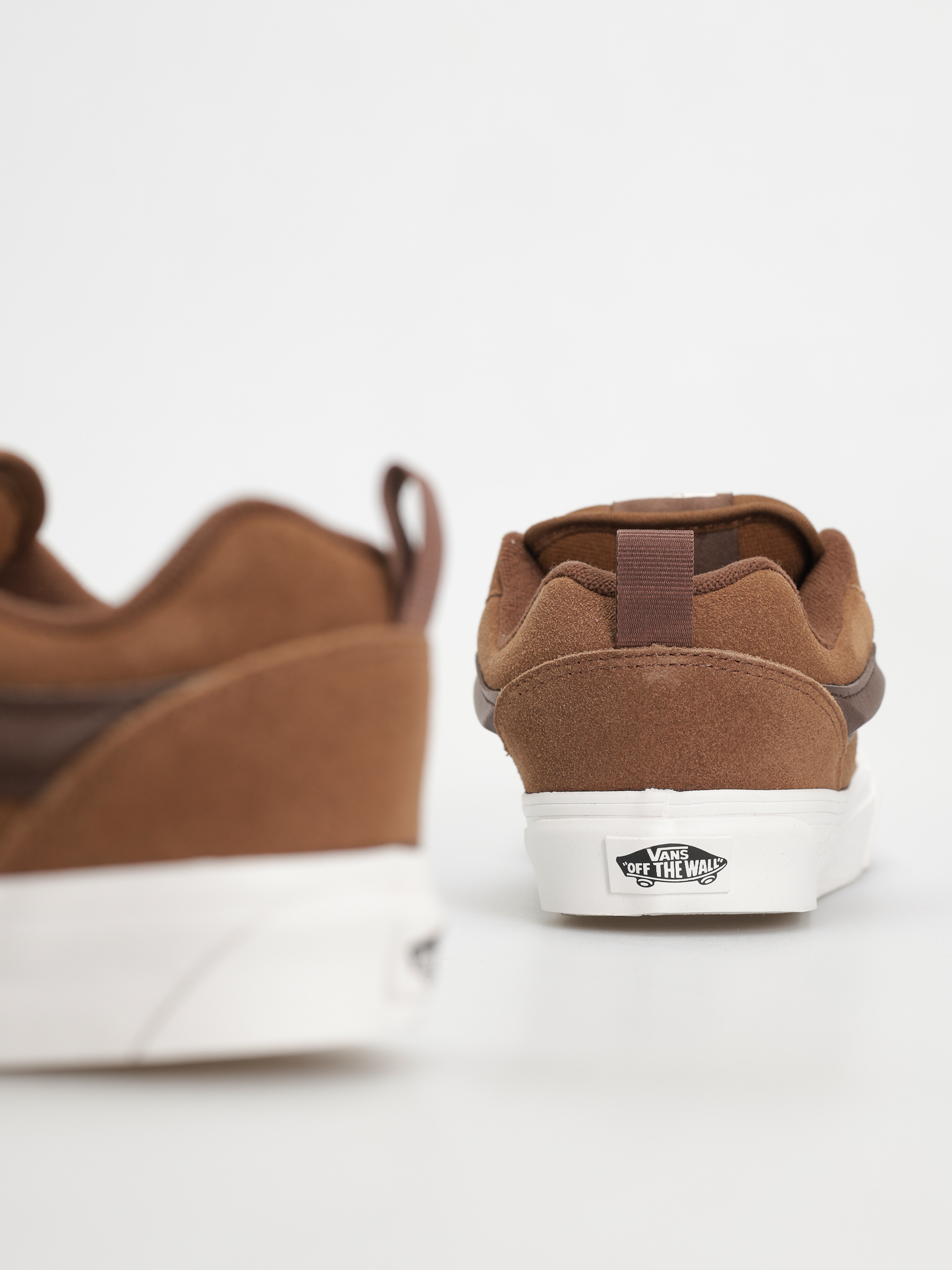 Vans Knu Skool Shoes (suede brown)