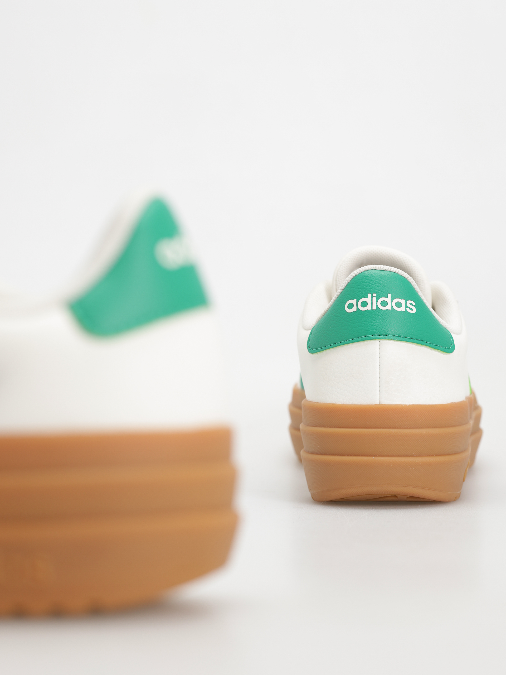 adidas Vl Court Bold Wmn Schuhe (cwhite/cougrn/goldmt)