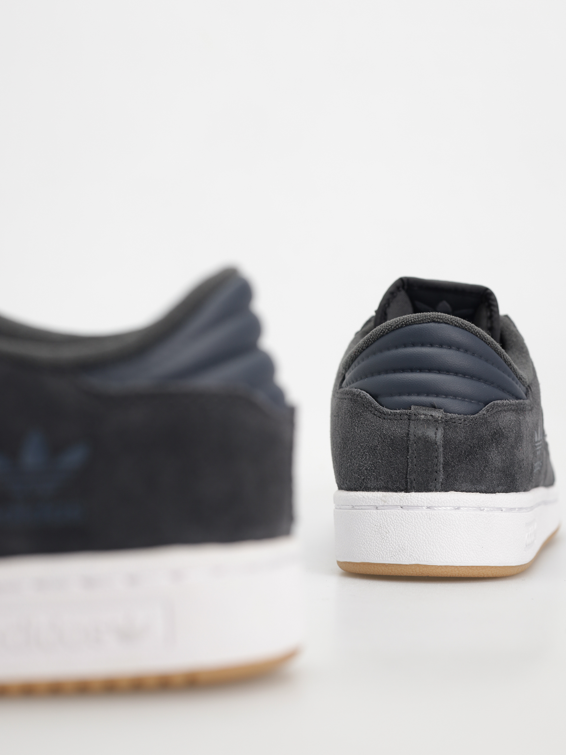 adidas Centennial 85 Low A Schuhe (carbon/grethr/conavy)