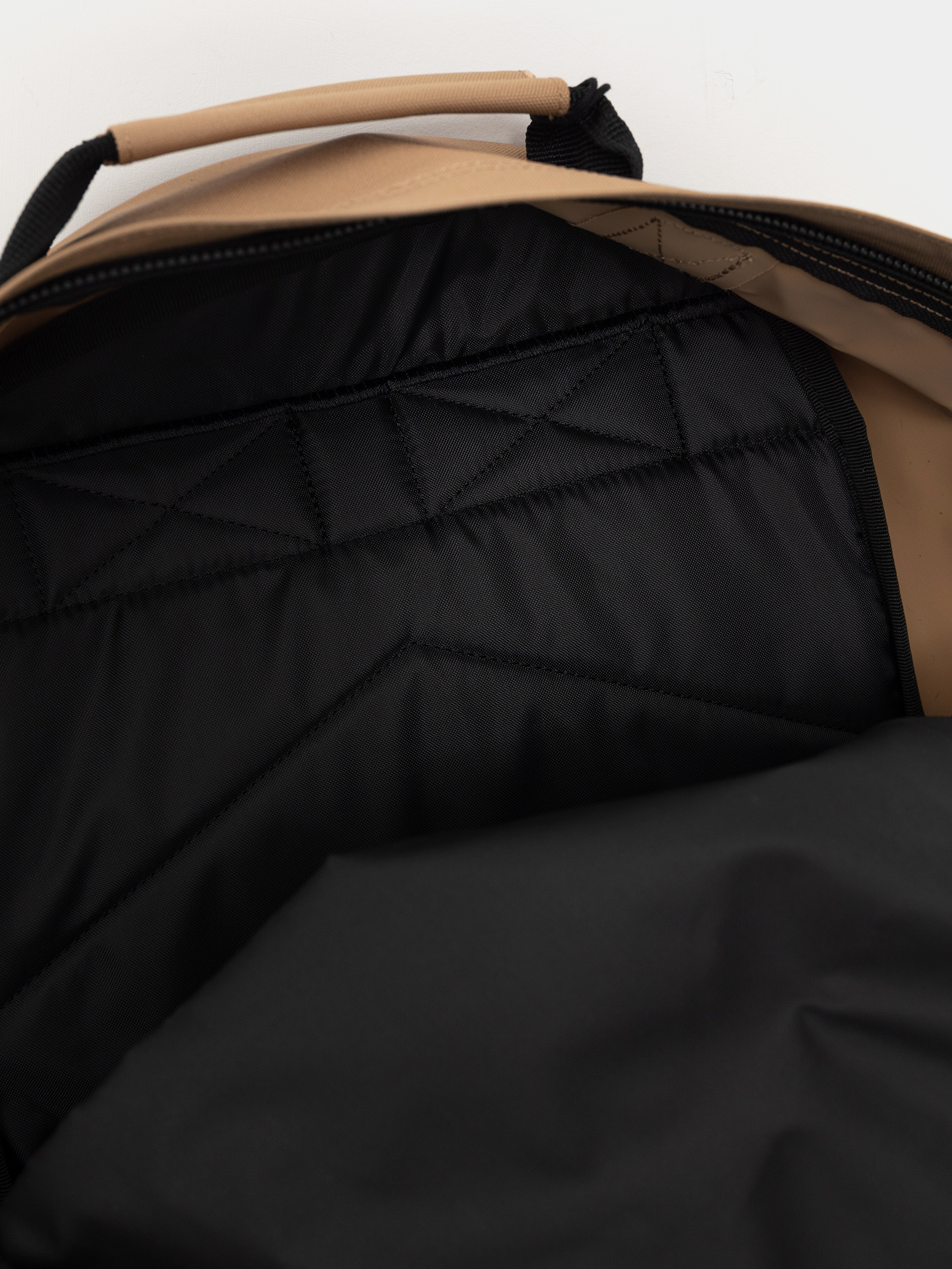 Carhartt WIP Backpack Kickflip (peanut)