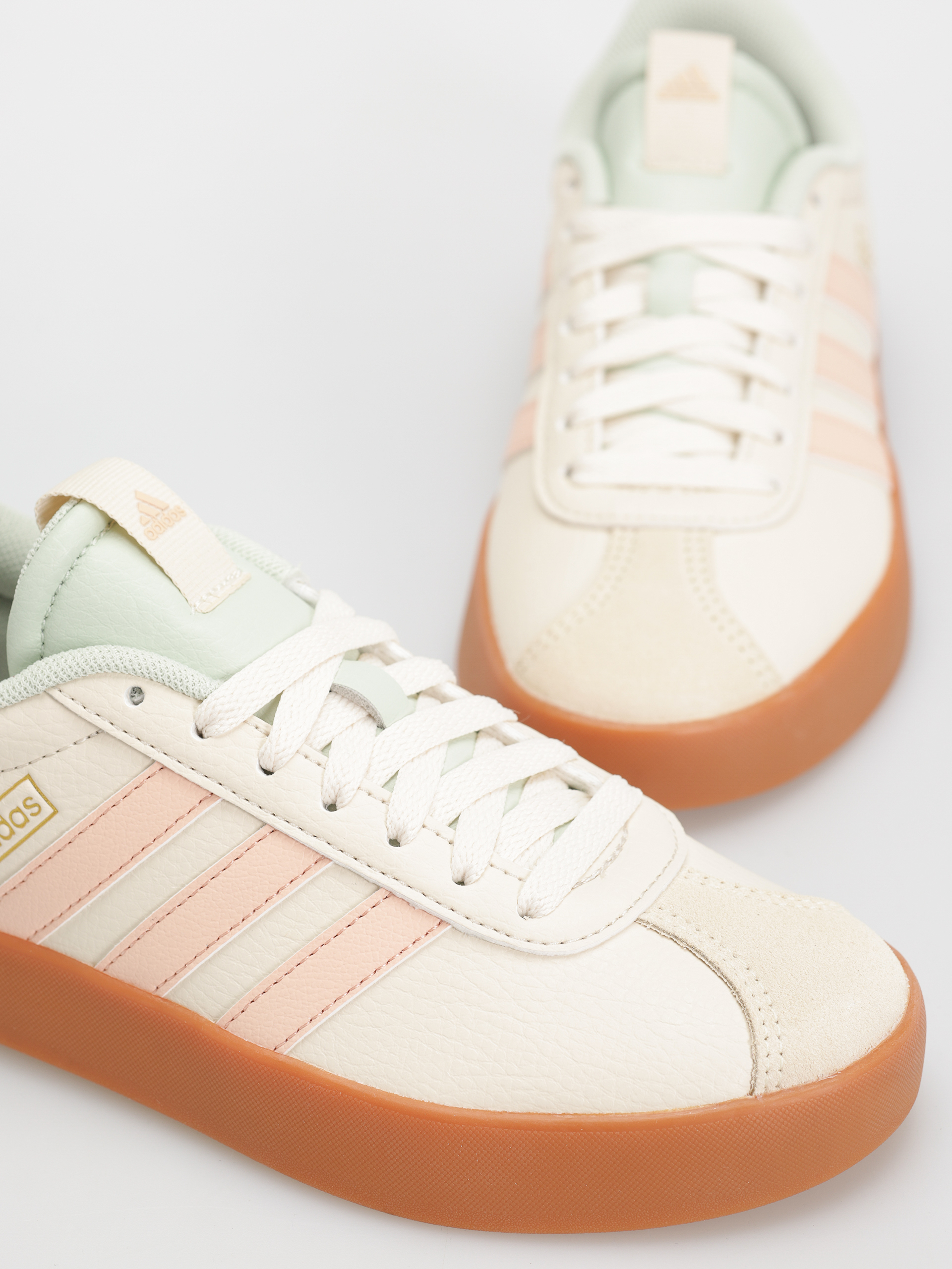 adidas Vl Court 3.0 Wmn Shoes (wonwhi/powcor/lingrn)