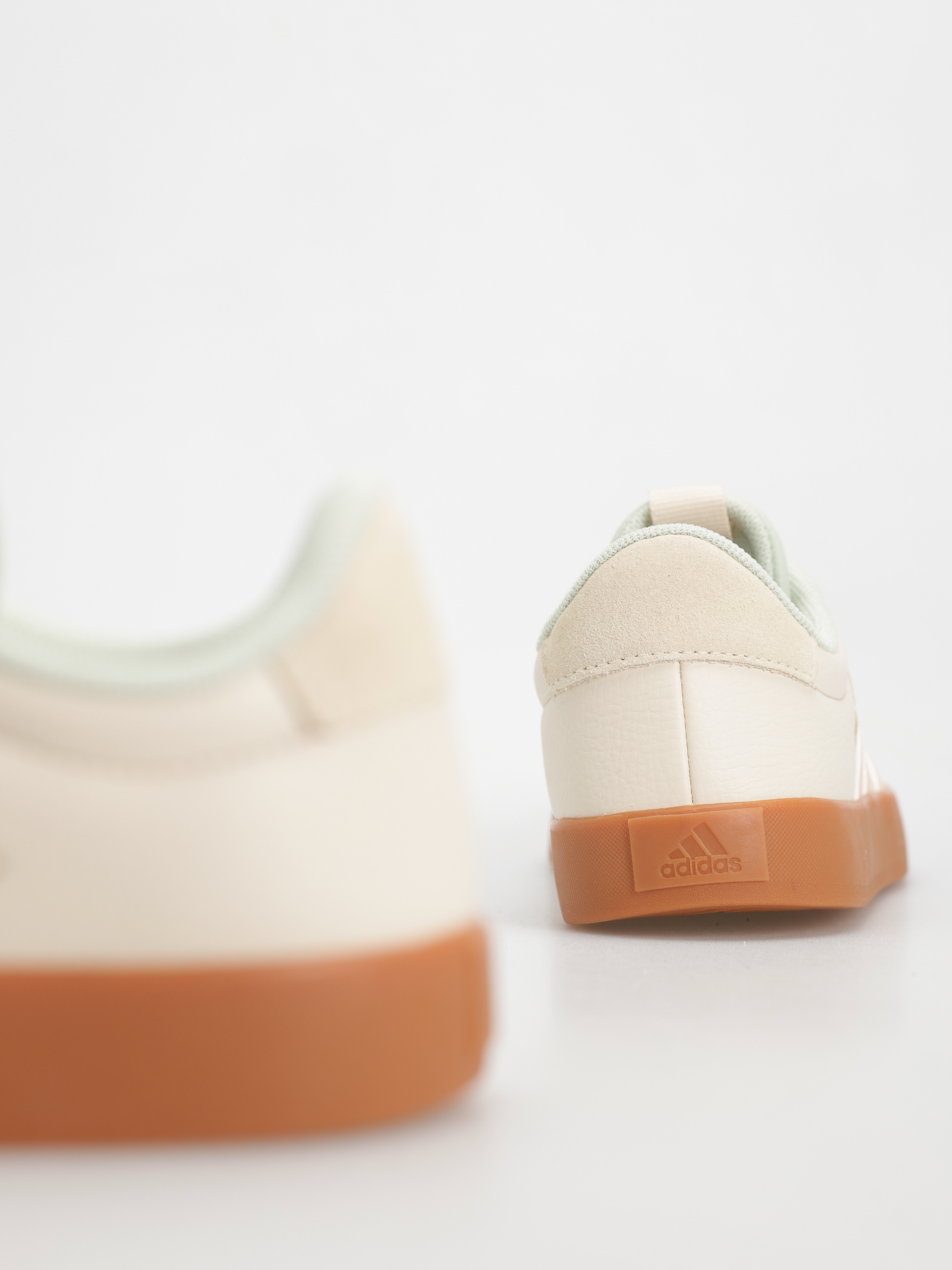 adidas Vl Court 3.0 Wmn Shoes (wonwhi/powcor/lingrn)