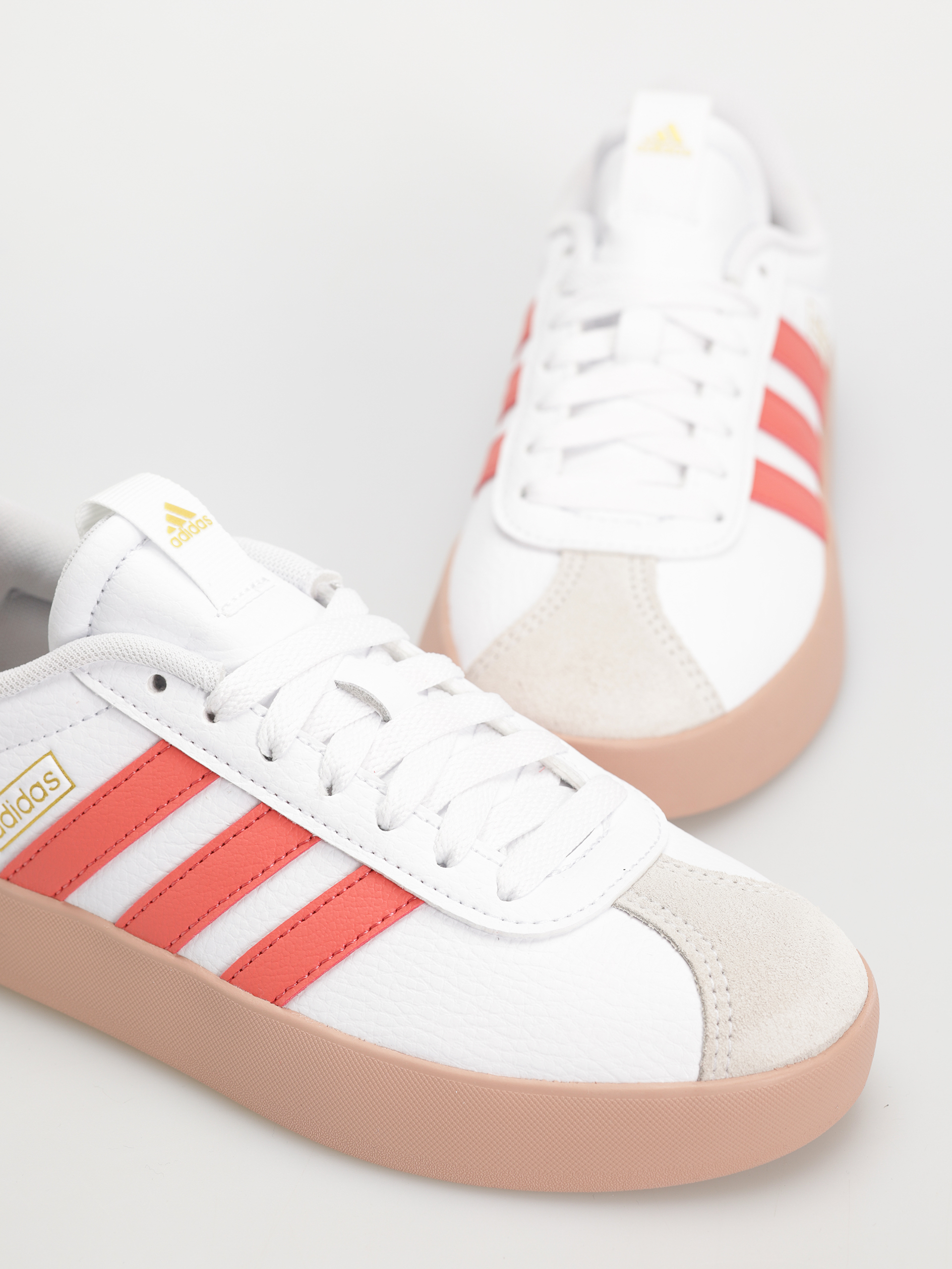 adidas Shoes Vl Court 3.0 Wmn (ftwwht/prelsc/goldmt)