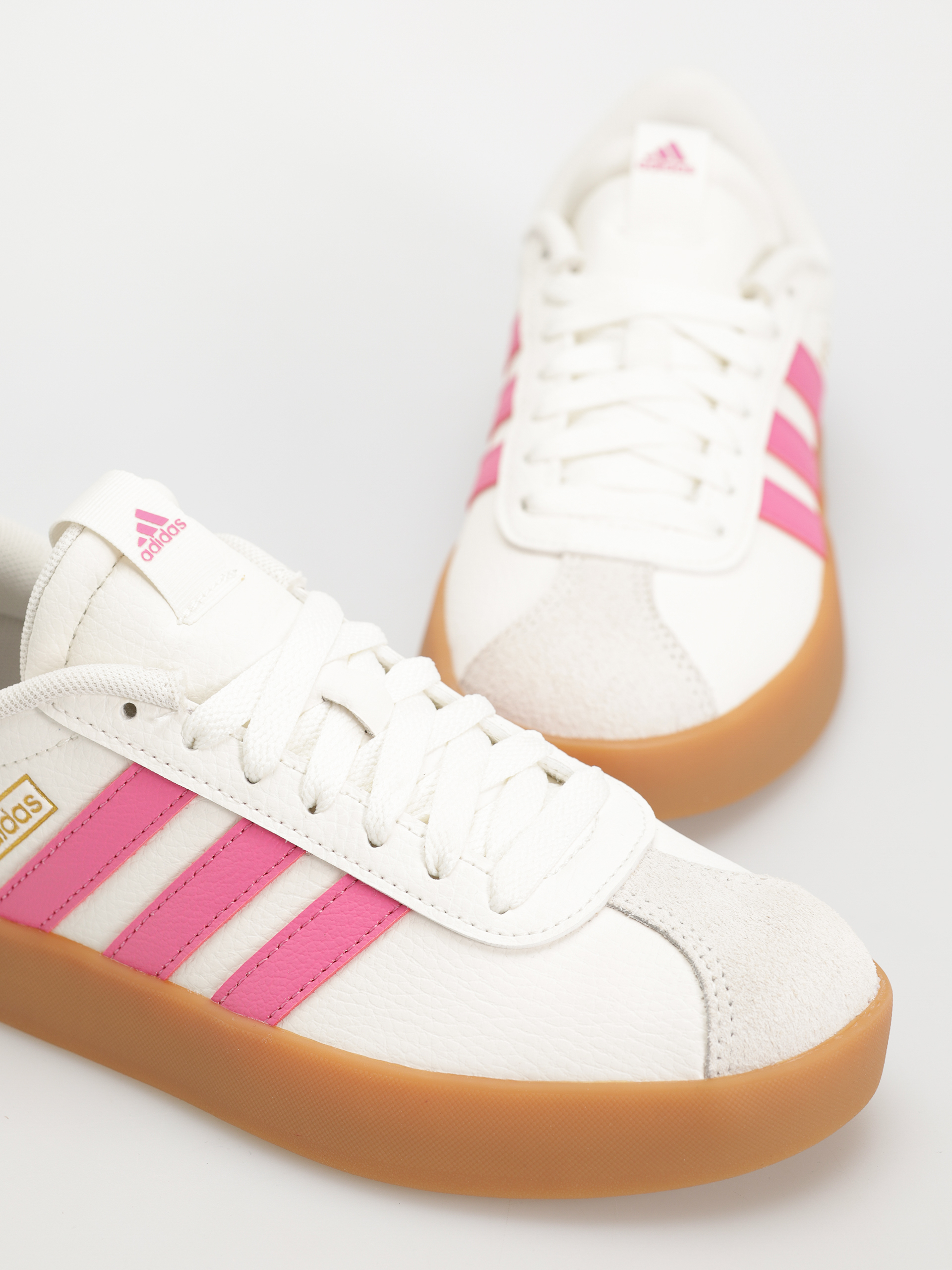 adidas Shoes Vl Court 3.0 Wmn (cwhite/pulmag/goldmt)