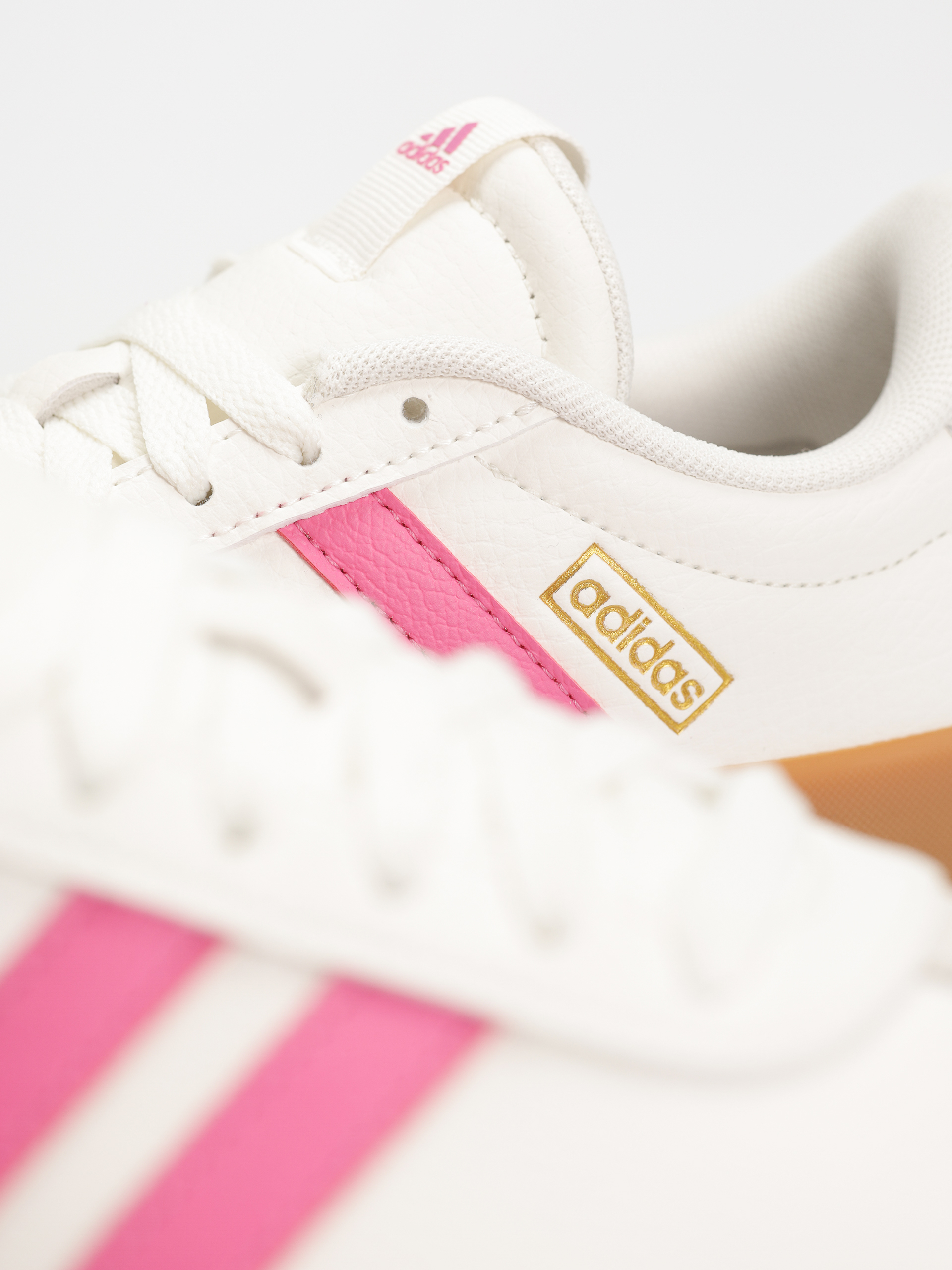 adidas Shoes Vl Court 3.0 Wmn (cwhite/pulmag/goldmt)