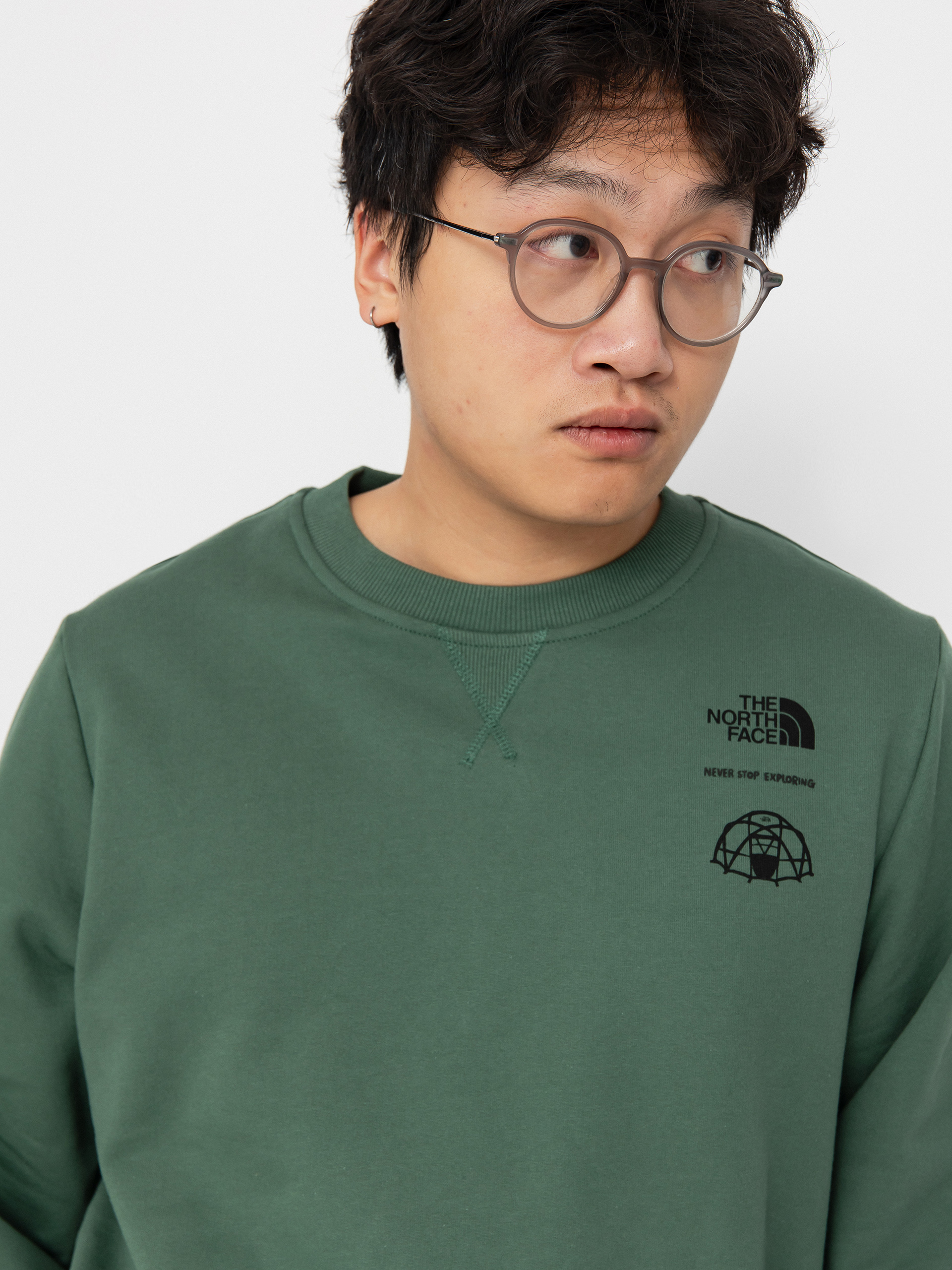 The North Face Outdoor Graphic Sweatshirt (duck green)