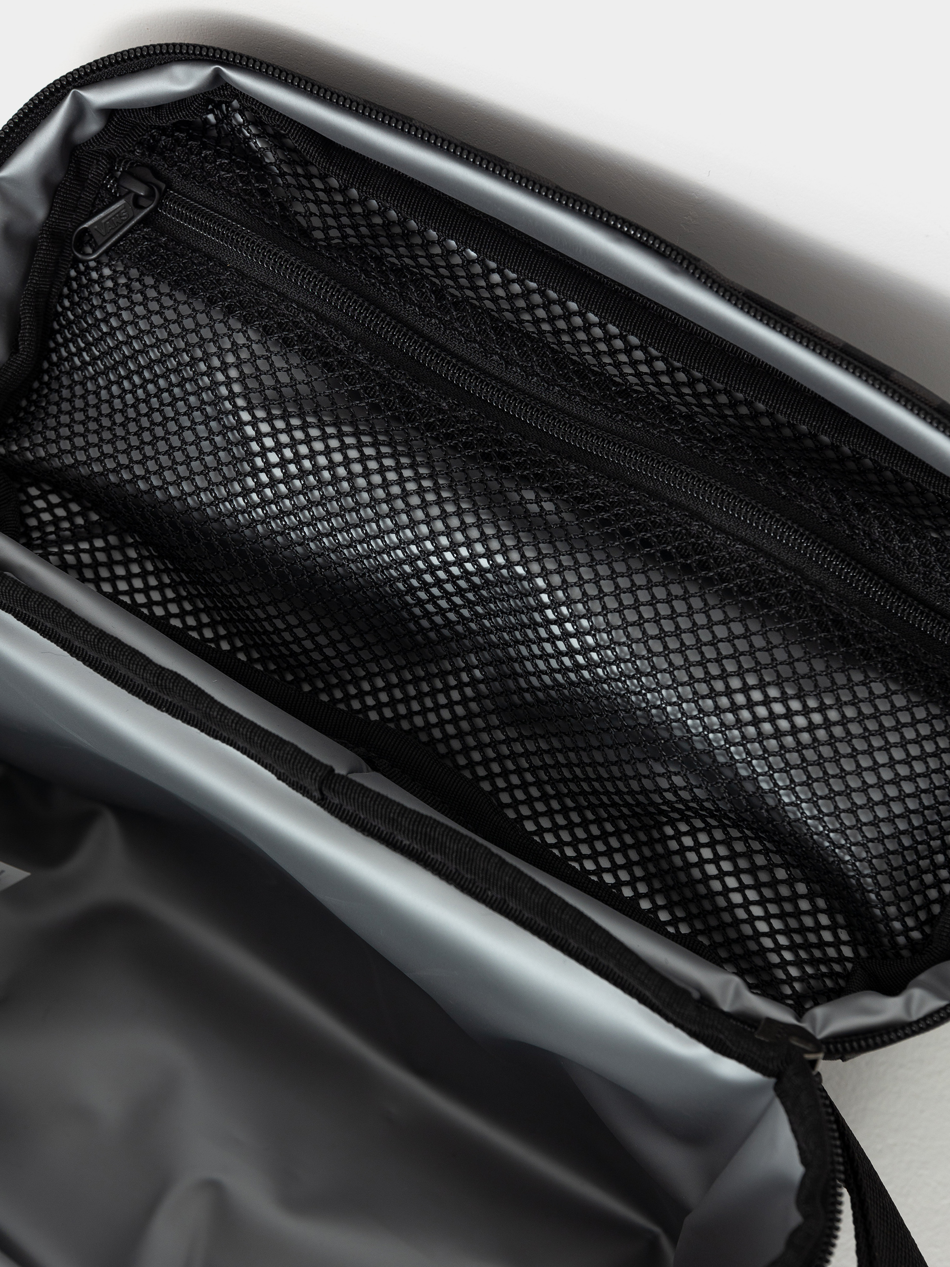 Vans Old Skool Lunch Bag Bag (black/charcoal)