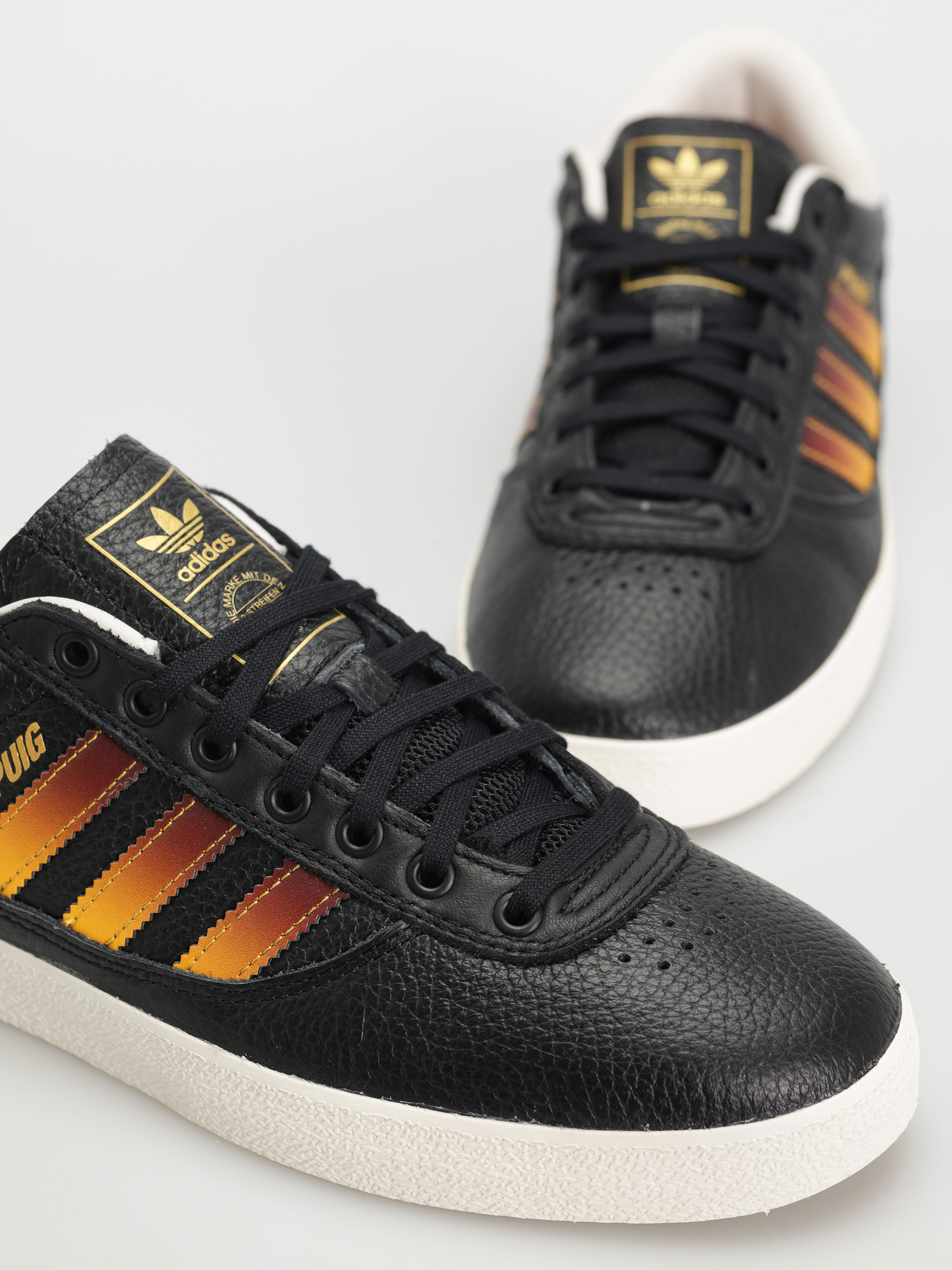 adidas Puig Indoor Schuhe (cblack/shared/creyel)