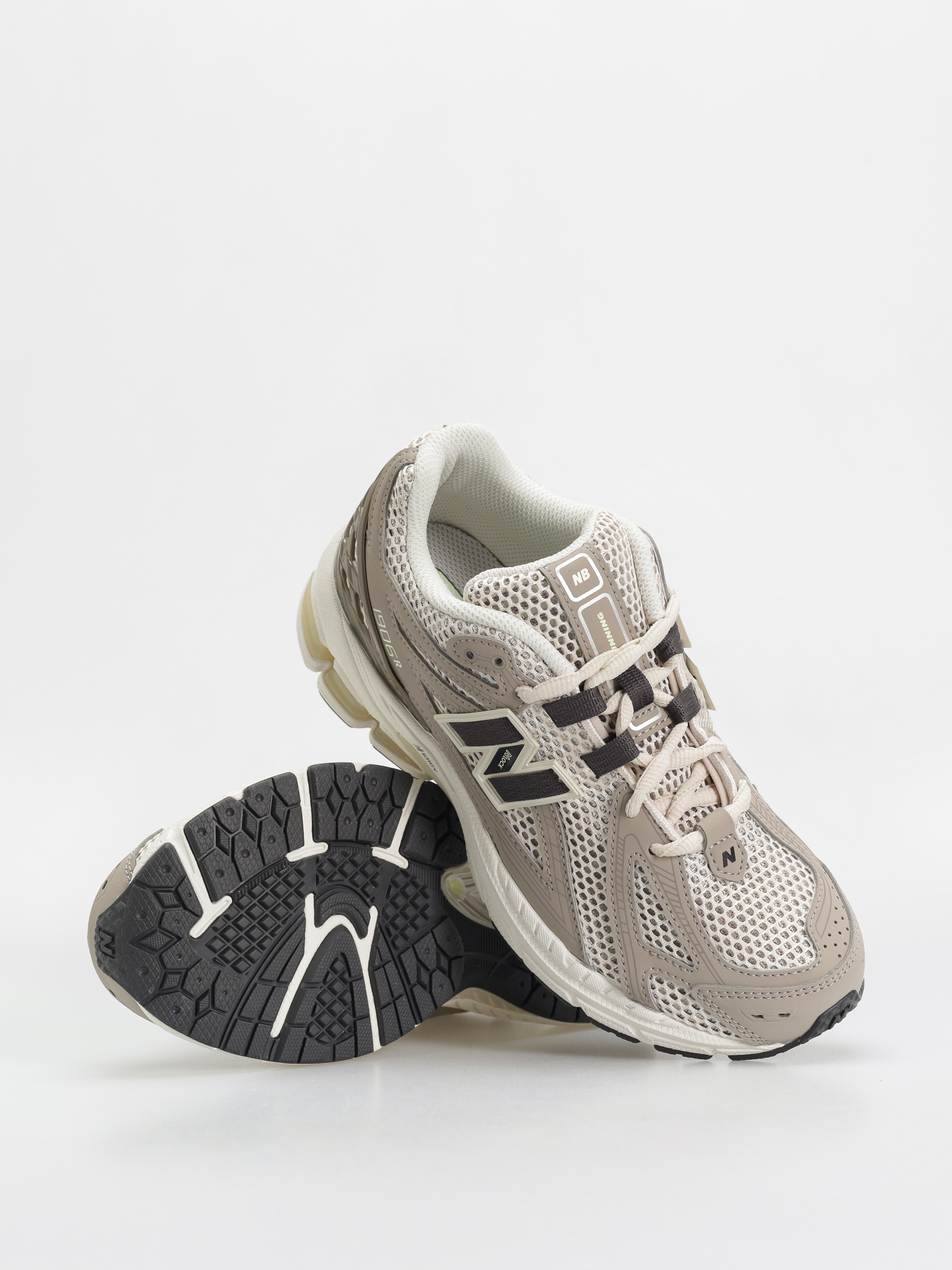 New Balance 1906 JR Shoes (arid stone)