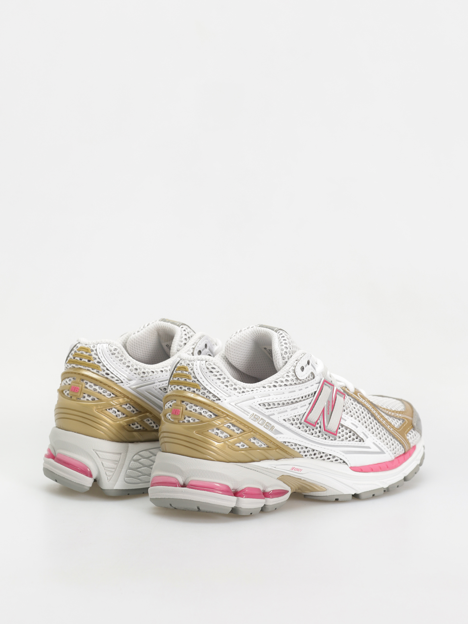 New Balance 1906 Shoes (silver metallic)